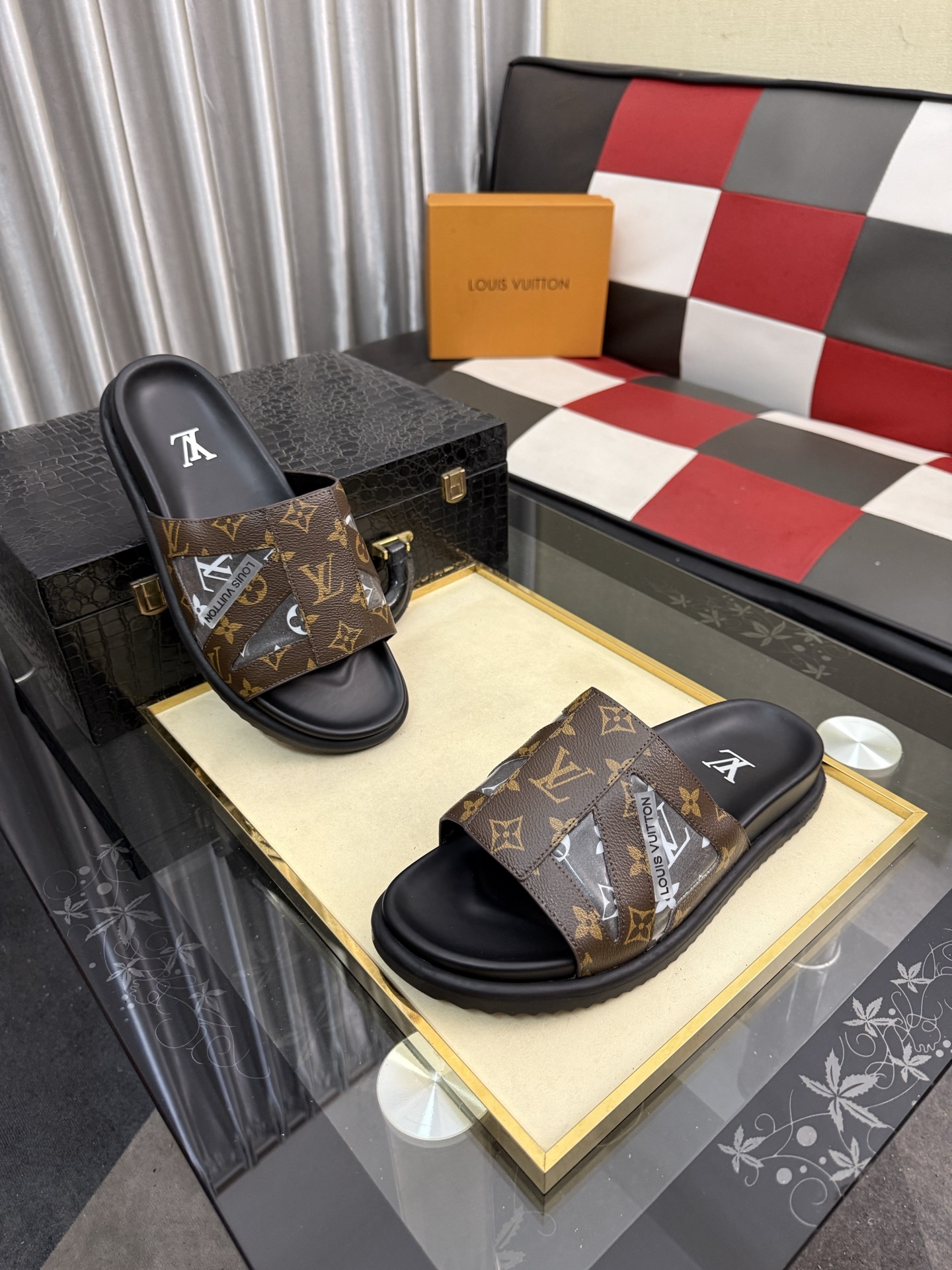 LV A貨 男款 拖鞋 經典老花 棕色Monogram 百搭休閒款