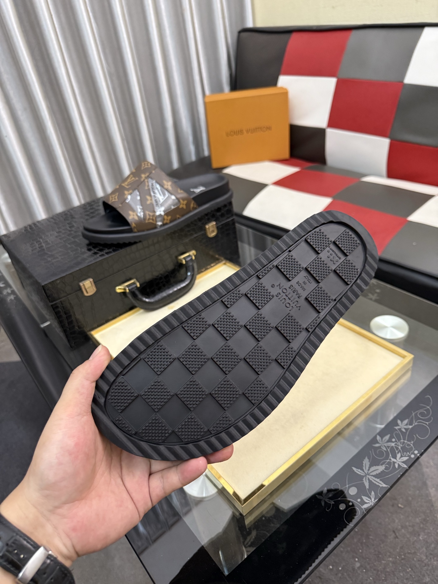 LV A貨 男款 拖鞋 經典老花 棕色Monogram 百搭休閒款