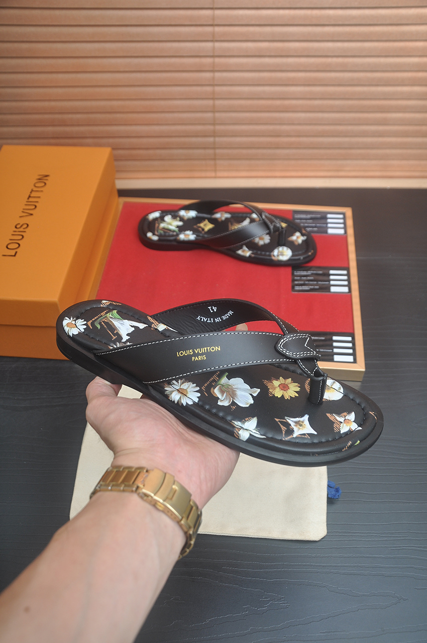 LV A貨花卉Monogram印花夾腳拖鞋 時尚夏季男士涼鞋| 14 LV A貨花卉Monogram印花夾腳拖鞋 時尚夏季男士涼鞋