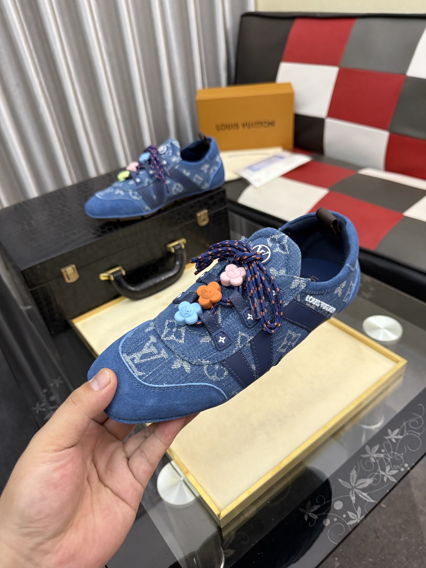 LV高仿藍色Monogram復古跑鞋 時尚拼接運動鞋潮流休閒鞋款| 11 LV高仿藍色Monogram復古跑鞋 時尚拼接運動鞋潮流休閒鞋款