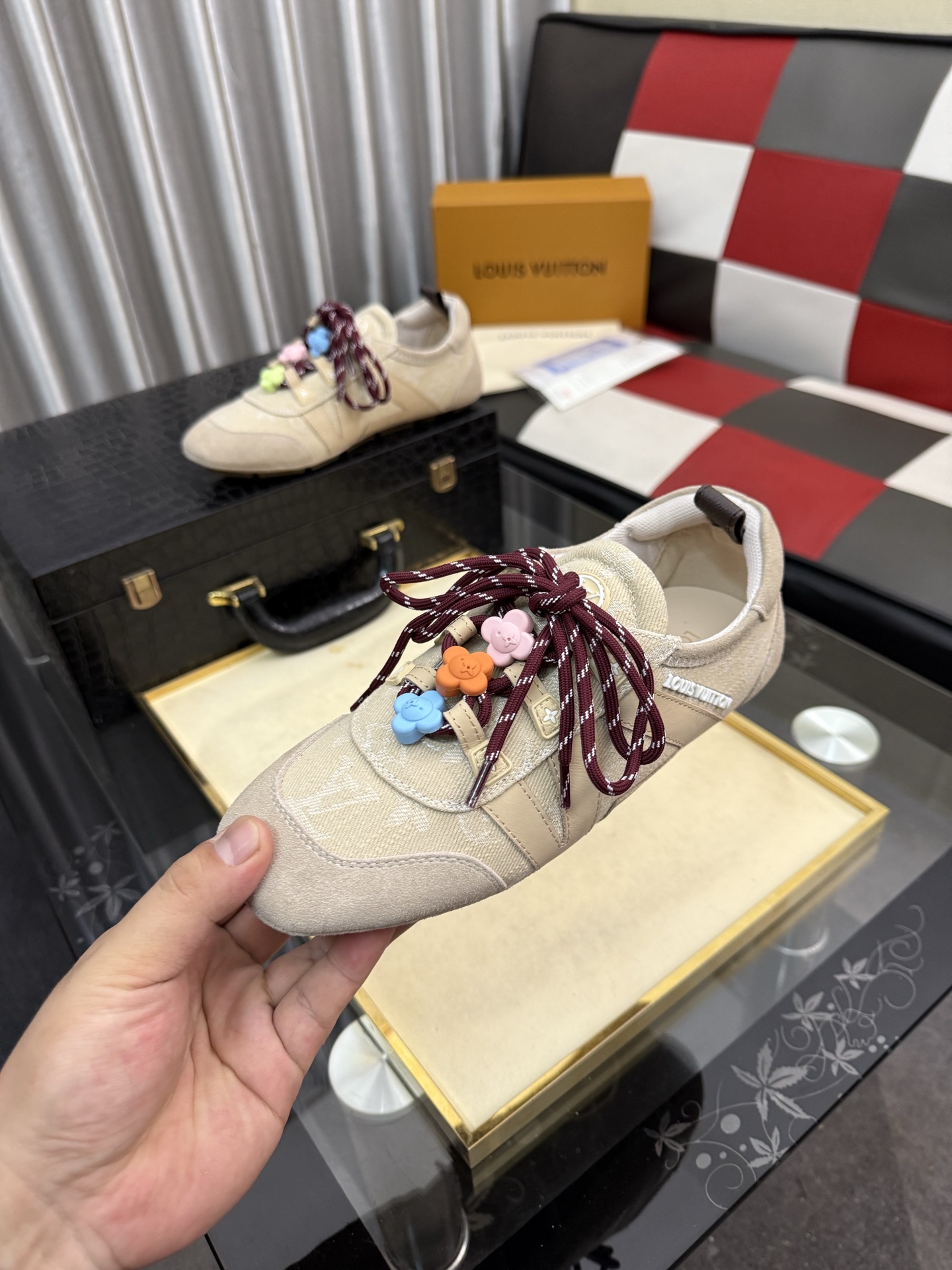 LV原單米白色Monogram復古休閒鞋 精品運動鞋女款百搭設計| 11 LV原單米白色Monogram復古休閒鞋 精品運動鞋女款百搭設計