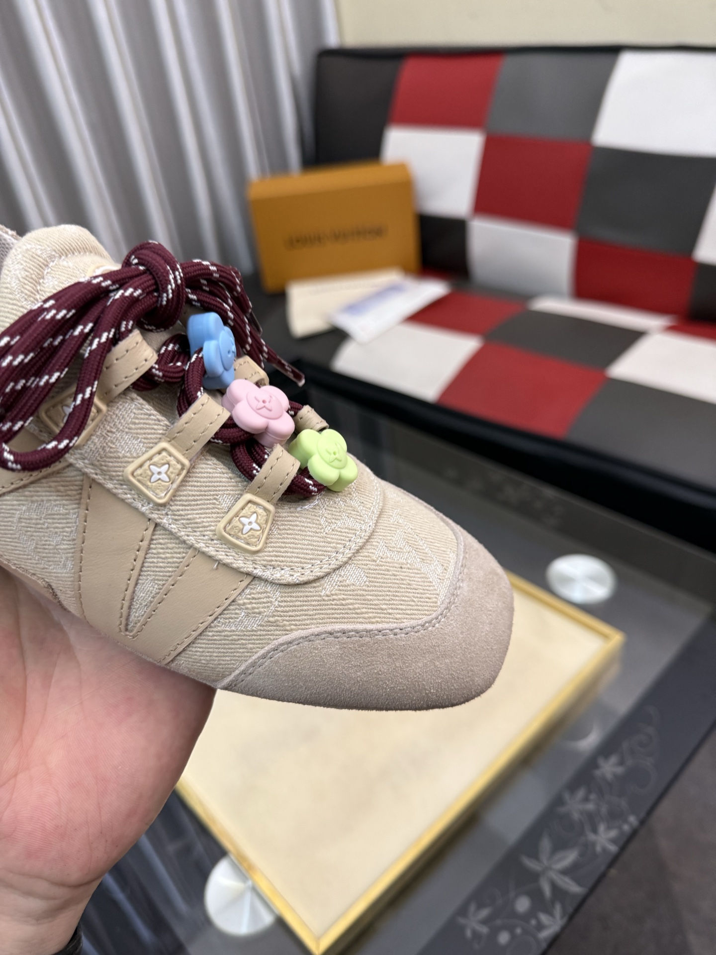 LV原單米白色Monogram復古休閒鞋 精品運動鞋女款百搭設計| 10 LV原單米白色Monogram復古休閒鞋 精品運動鞋女款百搭設計