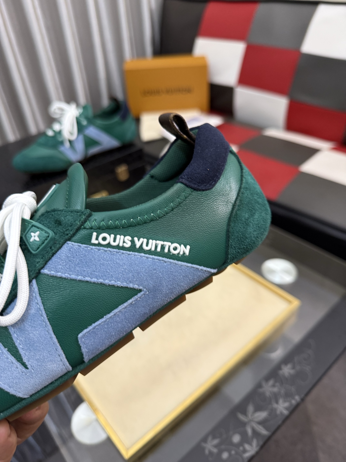LV 復刻綠色拼接德訓鞋 時尚復古休閒運動鞋| 9 LV 復刻綠色拼接德訓鞋 時尚復古休閒運動鞋