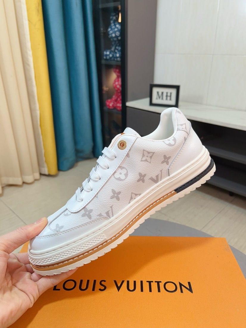 LV 高仿白色Monogram休閒鞋 百搭低筒運動鞋| 11 LV 高仿白色Monogram休閒鞋 百搭低筒運動鞋