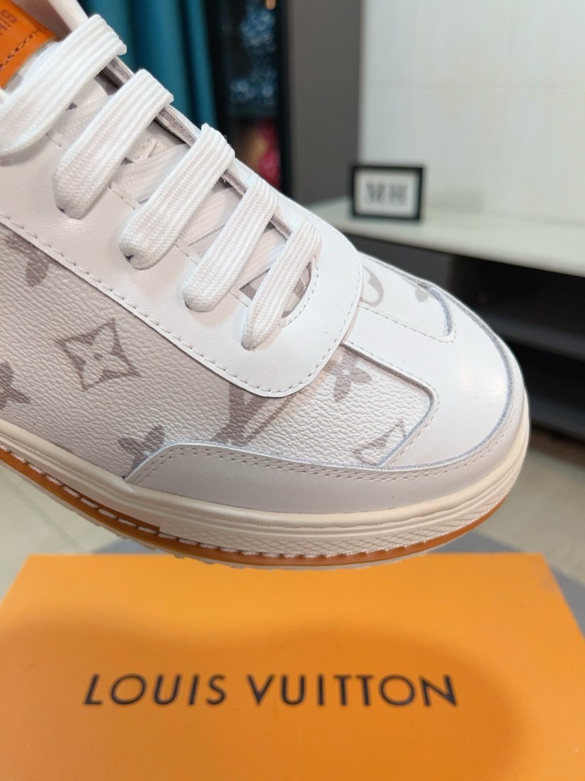 LV 高仿白色Monogram休閒鞋 百搭低筒運動鞋| 10 LV 高仿白色Monogram休閒鞋 百搭低筒運動鞋