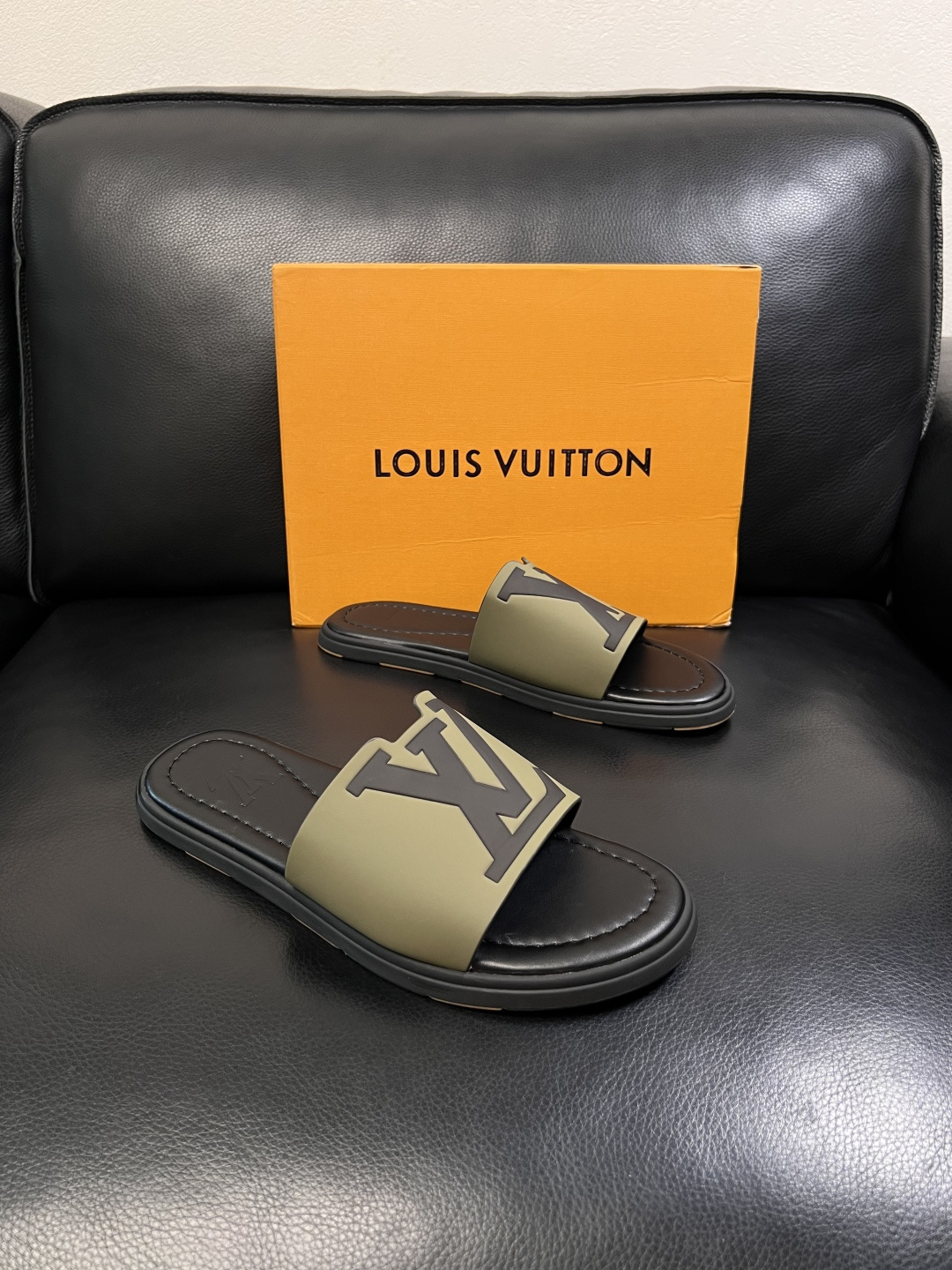 LV 復刻 男款拖鞋 大LOGO休閒涼拖 時尚百搭款