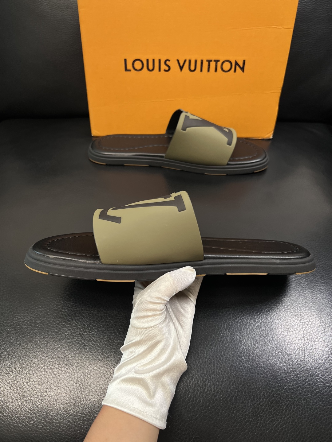 LV 復刻 男款拖鞋 大LOGO休閒涼拖 時尚百搭款