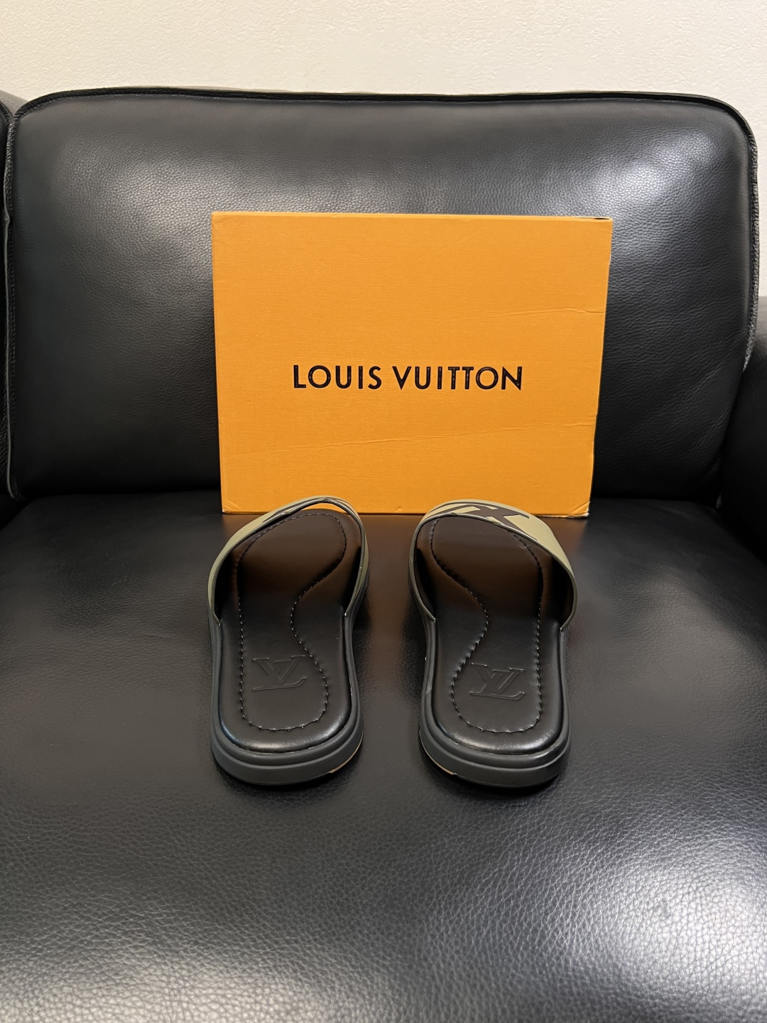 LV 復刻 男款拖鞋 大LOGO休閒涼拖 時尚百搭款
