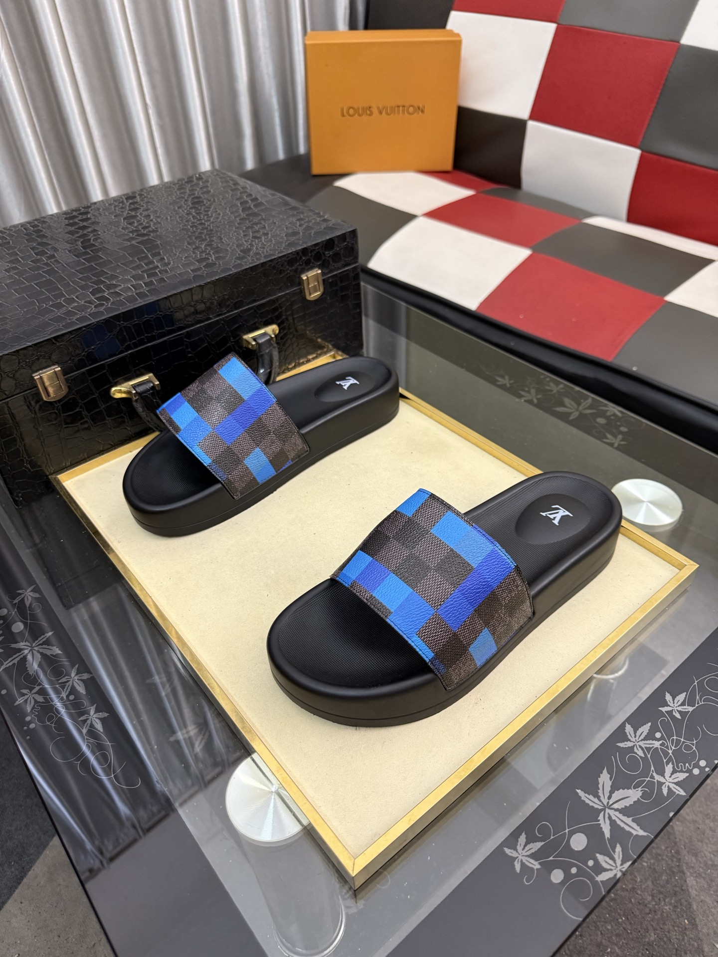 LV A貨 男款拖鞋 藍格拼接設計 時尚休閒款