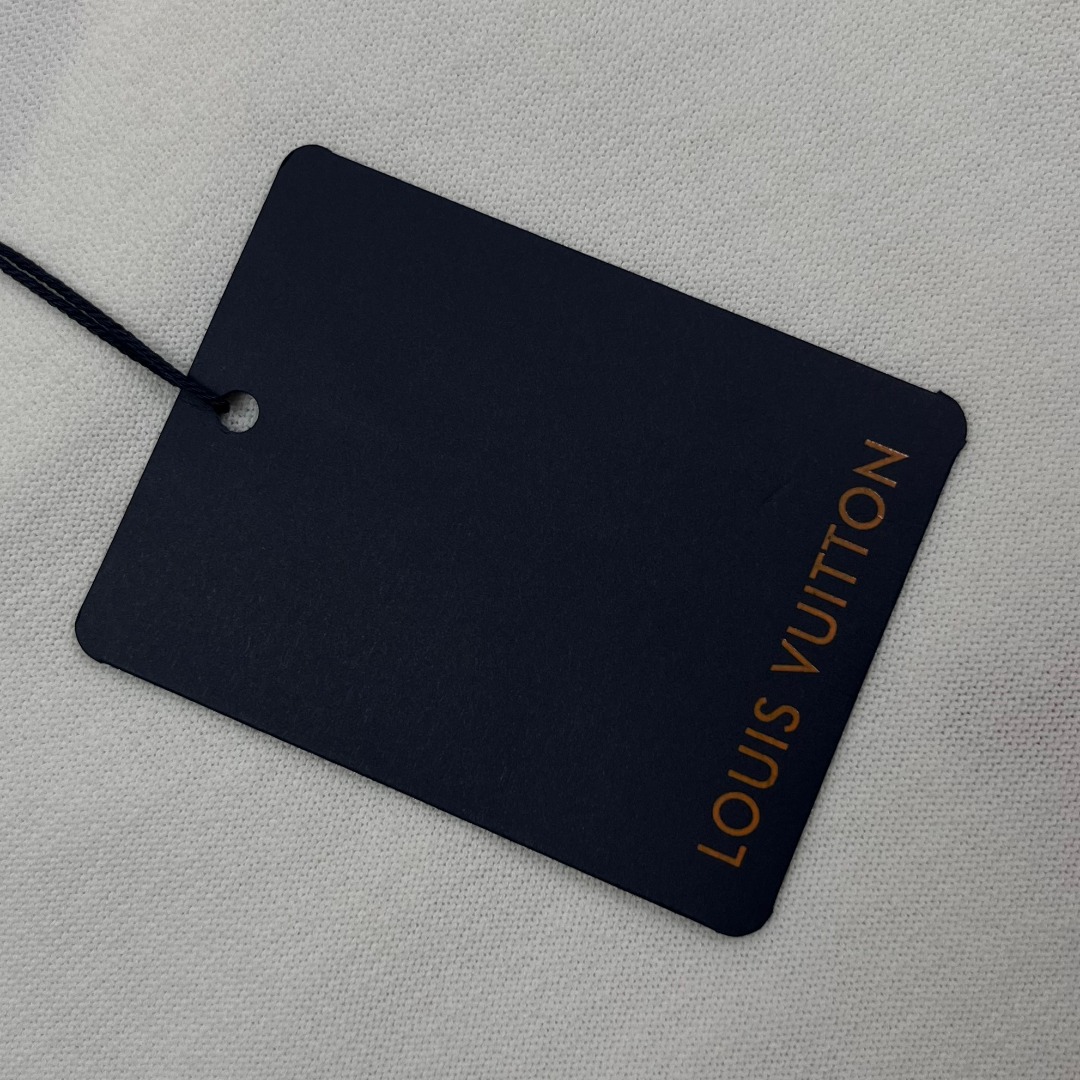 LV 高仿 男款 素面刺繡Logo短袖T恤 簡約百搭款| 8 LV 高仿 男款 素面刺繡Logo短袖T恤 簡約百搭款