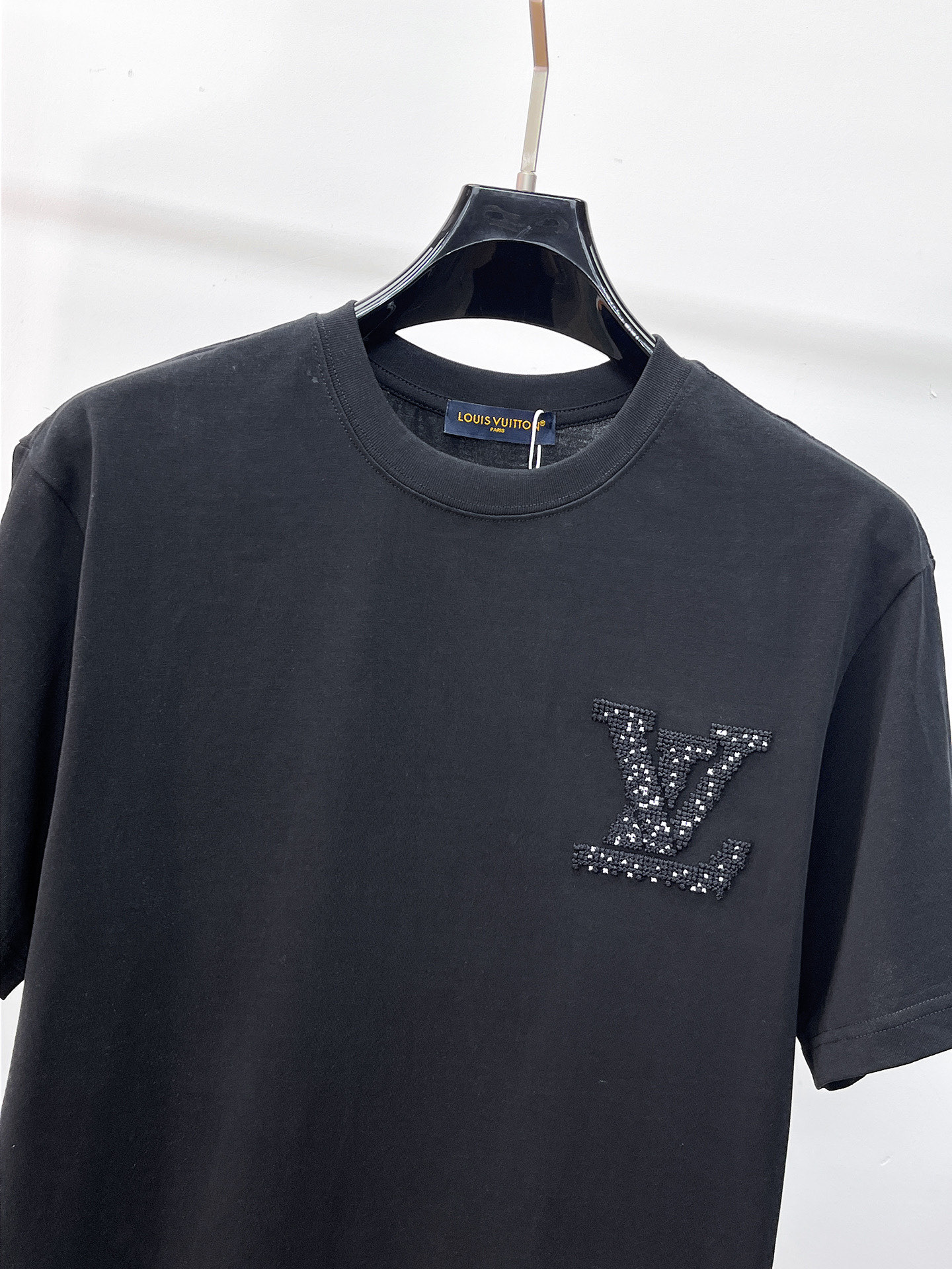 LV A貨 男款 壓紋Logo短袖T恤 百搭街頭風| 13 LV A貨 男款 壓紋Logo短袖T恤 百搭街頭風