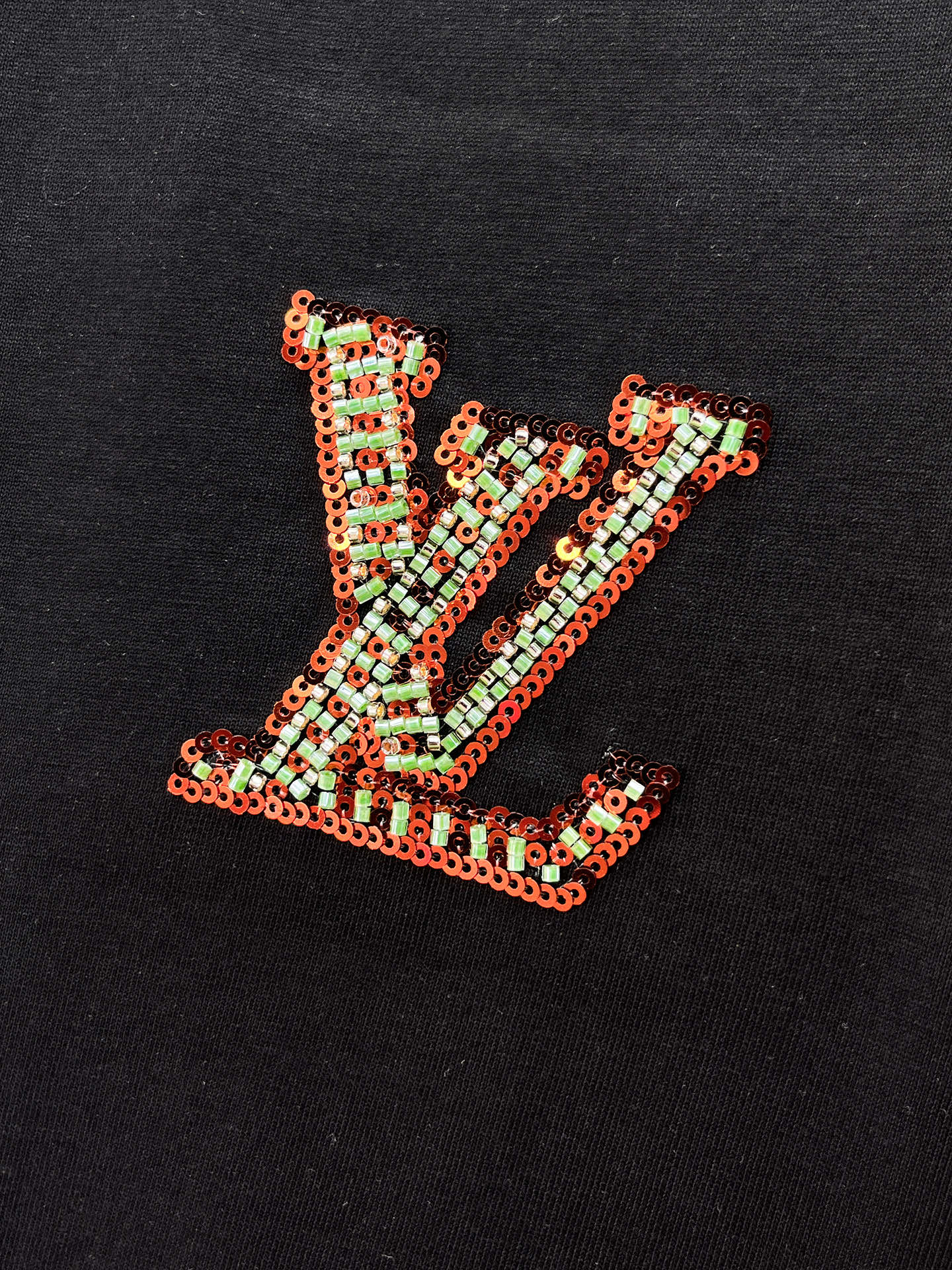 LV 一比一 男款 刺繡Logo短袖T恤 潮流街頭風