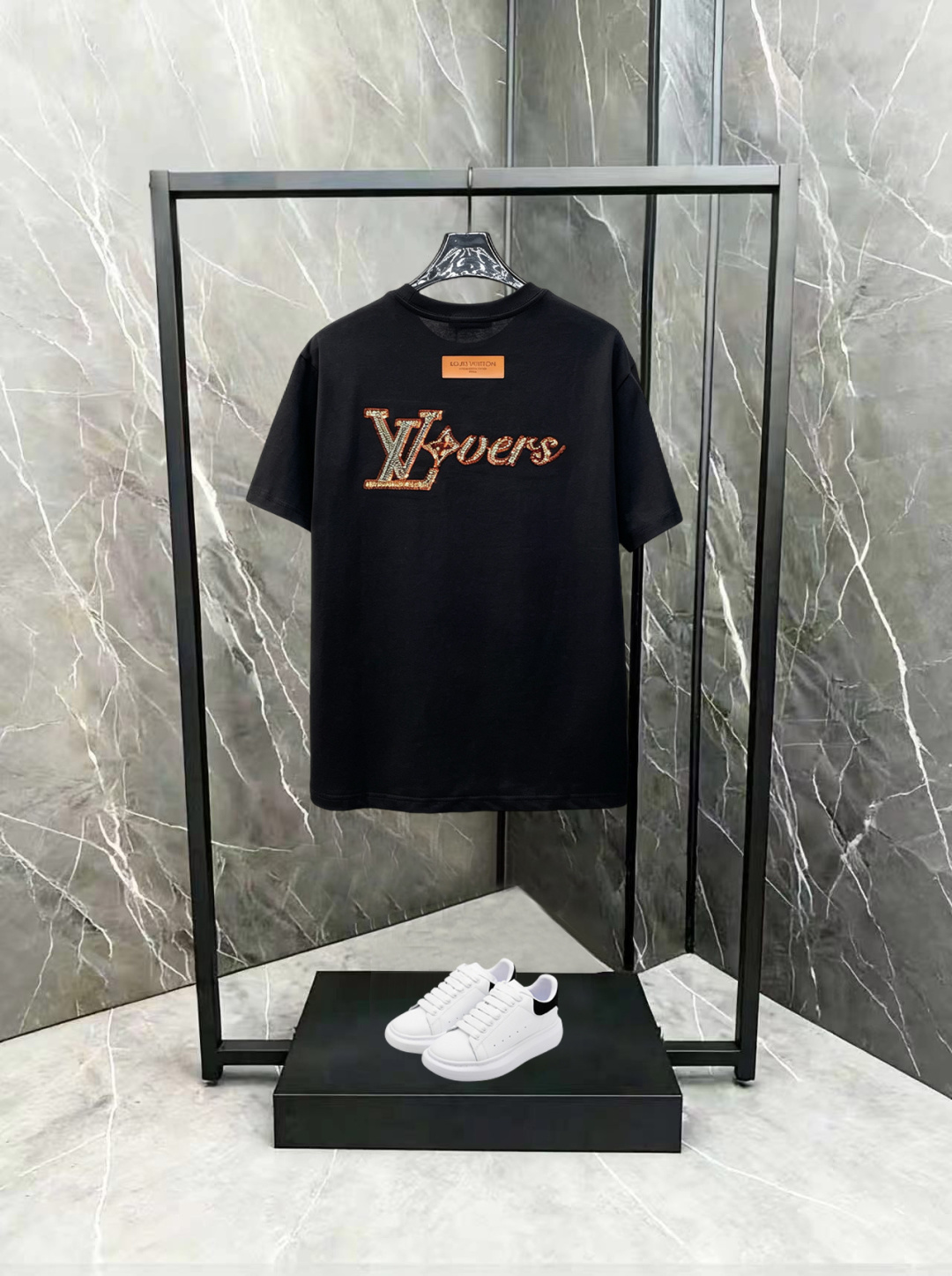 LV 一比一 男款 刺繡Logo短袖T恤 潮流街頭風