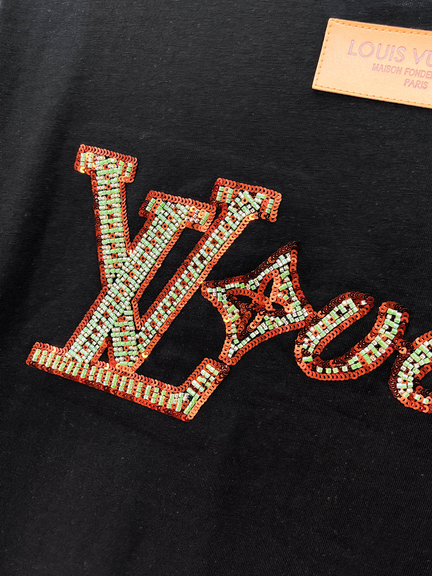 LV 一比一 男款 刺繡Logo短袖T恤 潮流街頭風