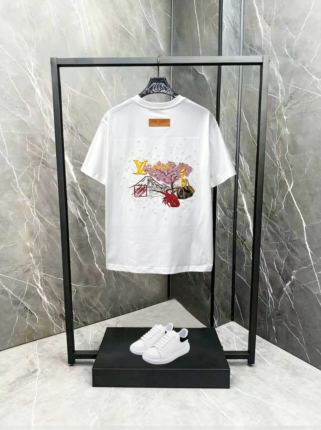LV 復刻 男款 經典Logo短袖T恤 清爽簡約風| 14 LV 復刻 男款 經典Logo短袖T恤 清爽簡約風