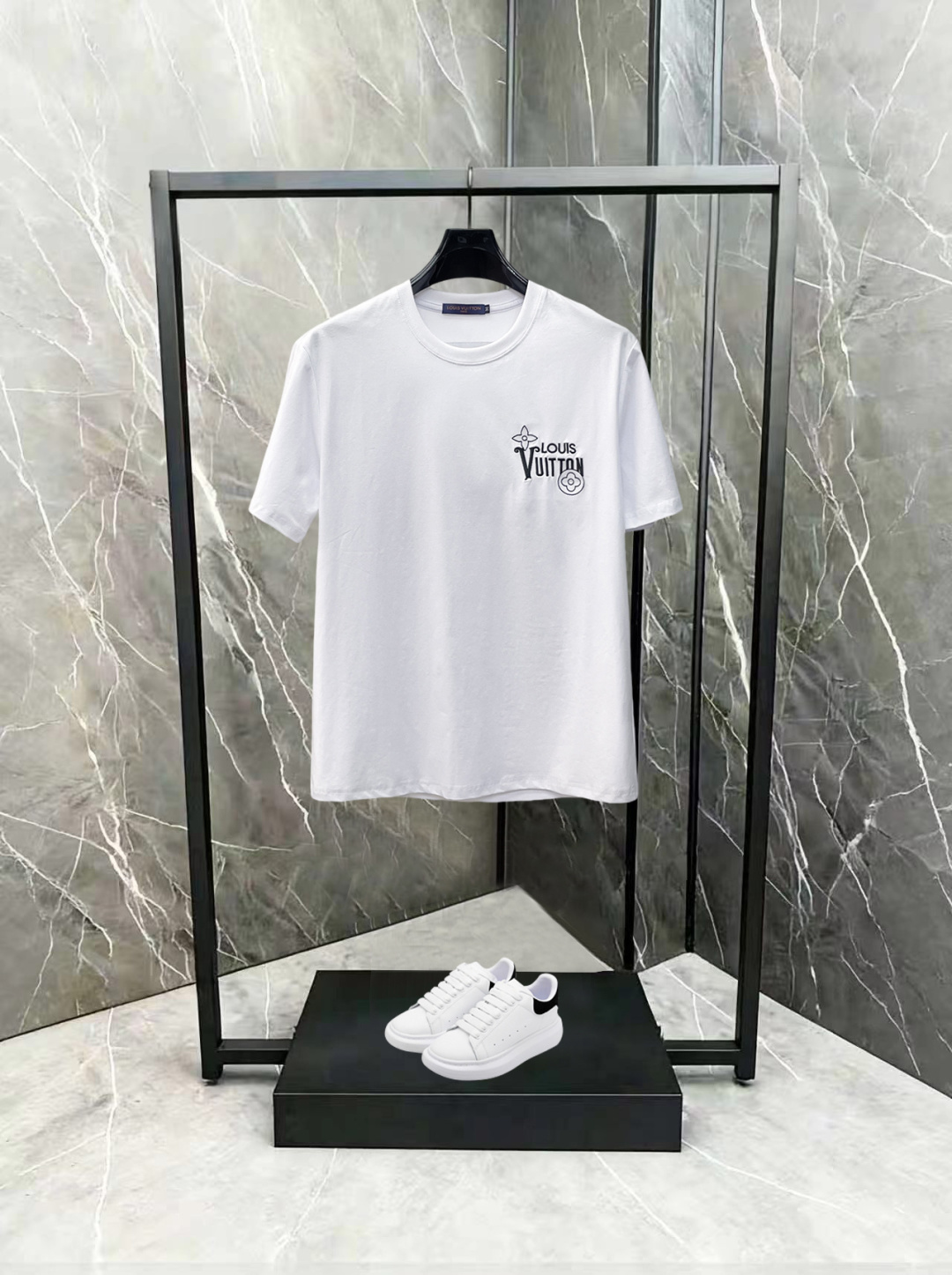 LV A貨 男款 花紋Logo短袖T恤 清爽百搭款
