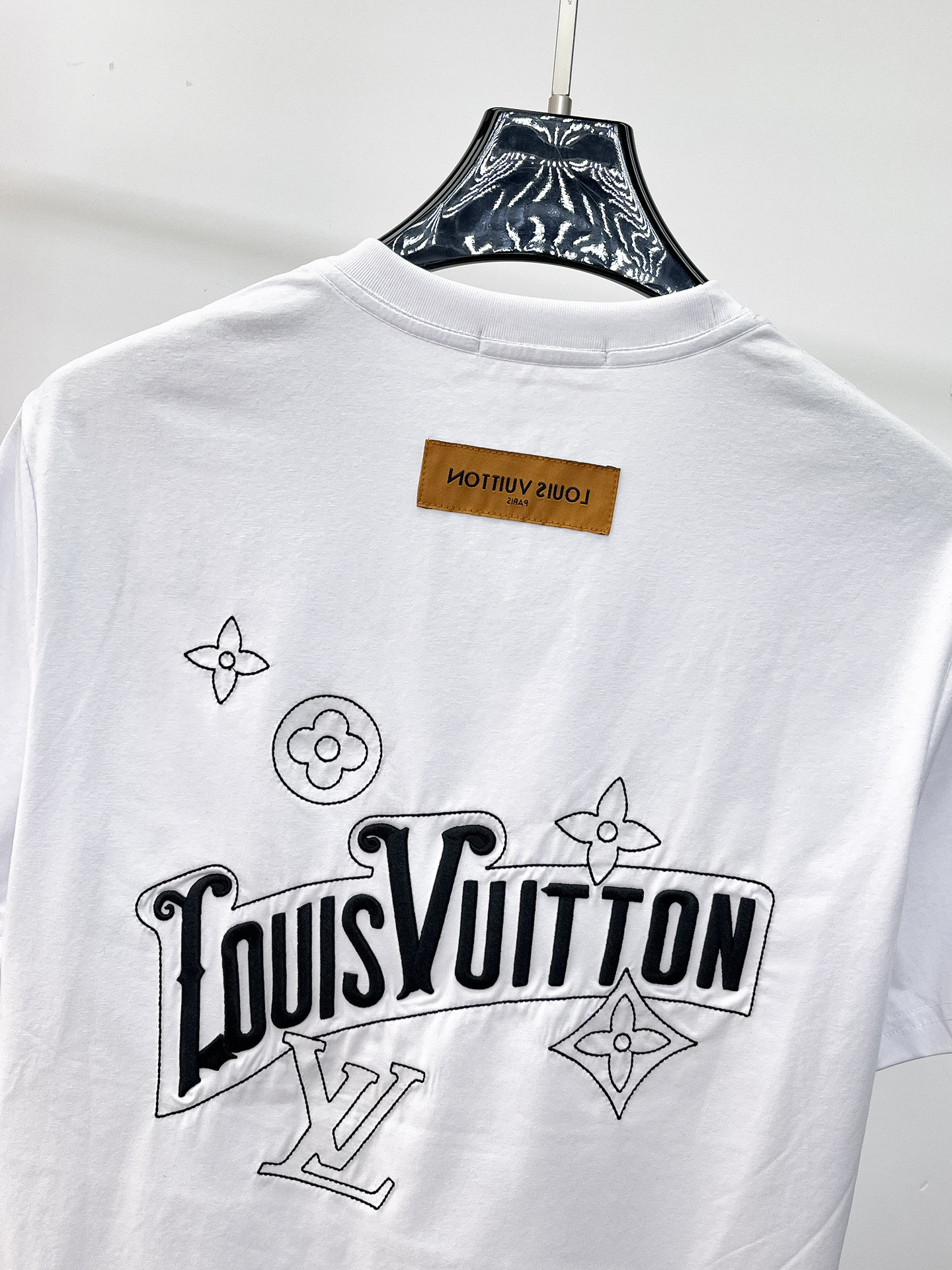 LV A貨 男款 花紋Logo短袖T恤 清爽百搭款