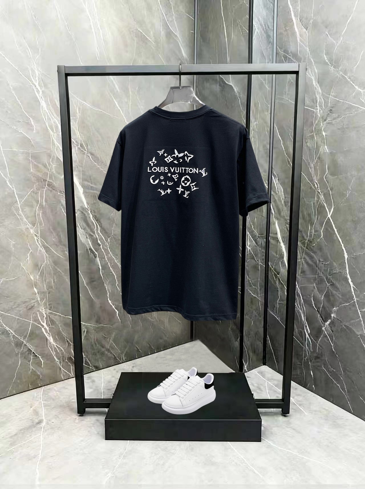 LV A貨 男款 字母刺繡短袖T恤 極簡百搭款| 14 LV A貨 男款 字母刺繡短袖T恤 極簡百搭款