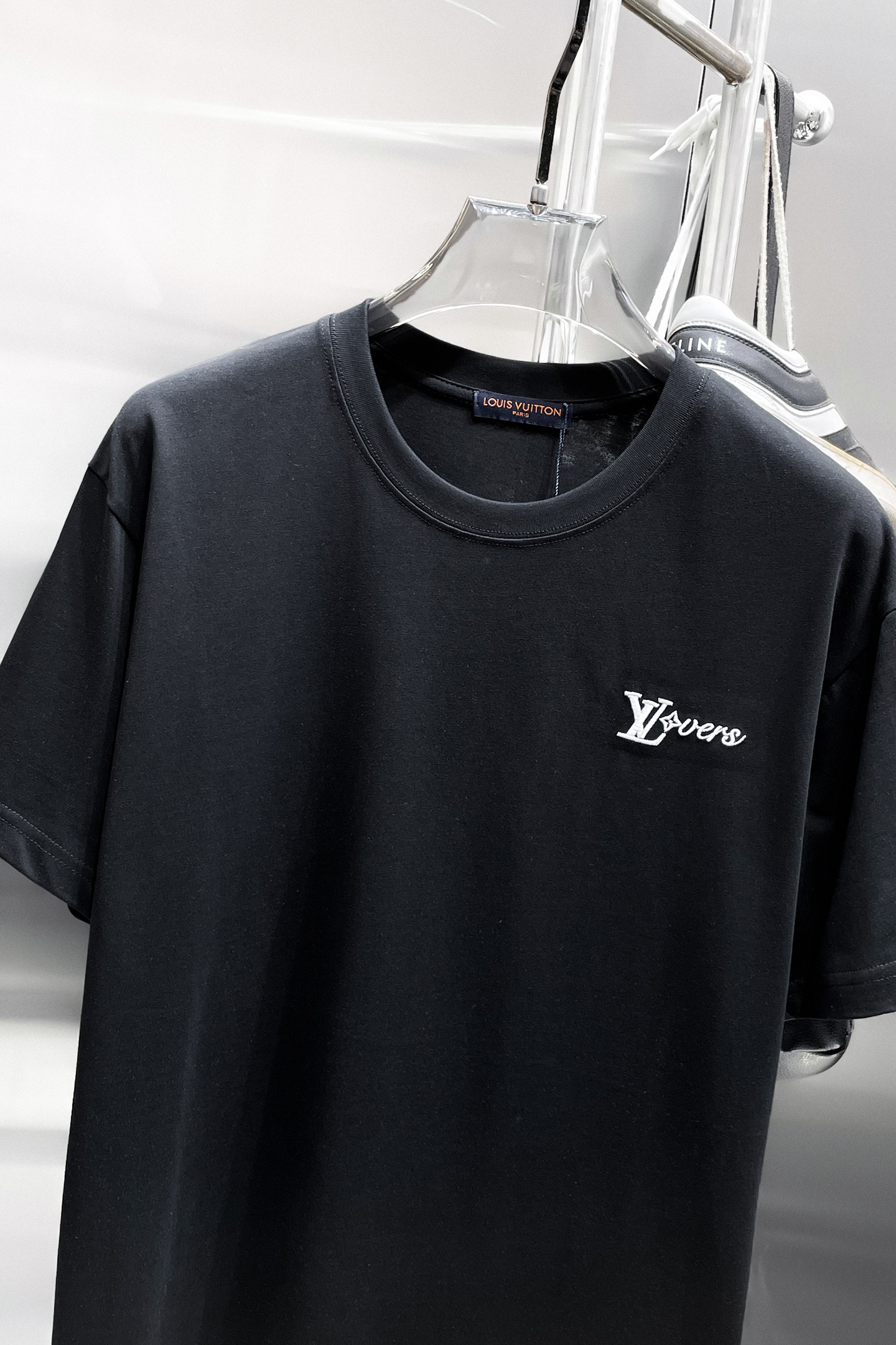 LV A貨 男款 字母刺繡短袖T恤 極簡百搭款| 13 LV A貨 男款 字母刺繡短袖T恤 極簡百搭款
