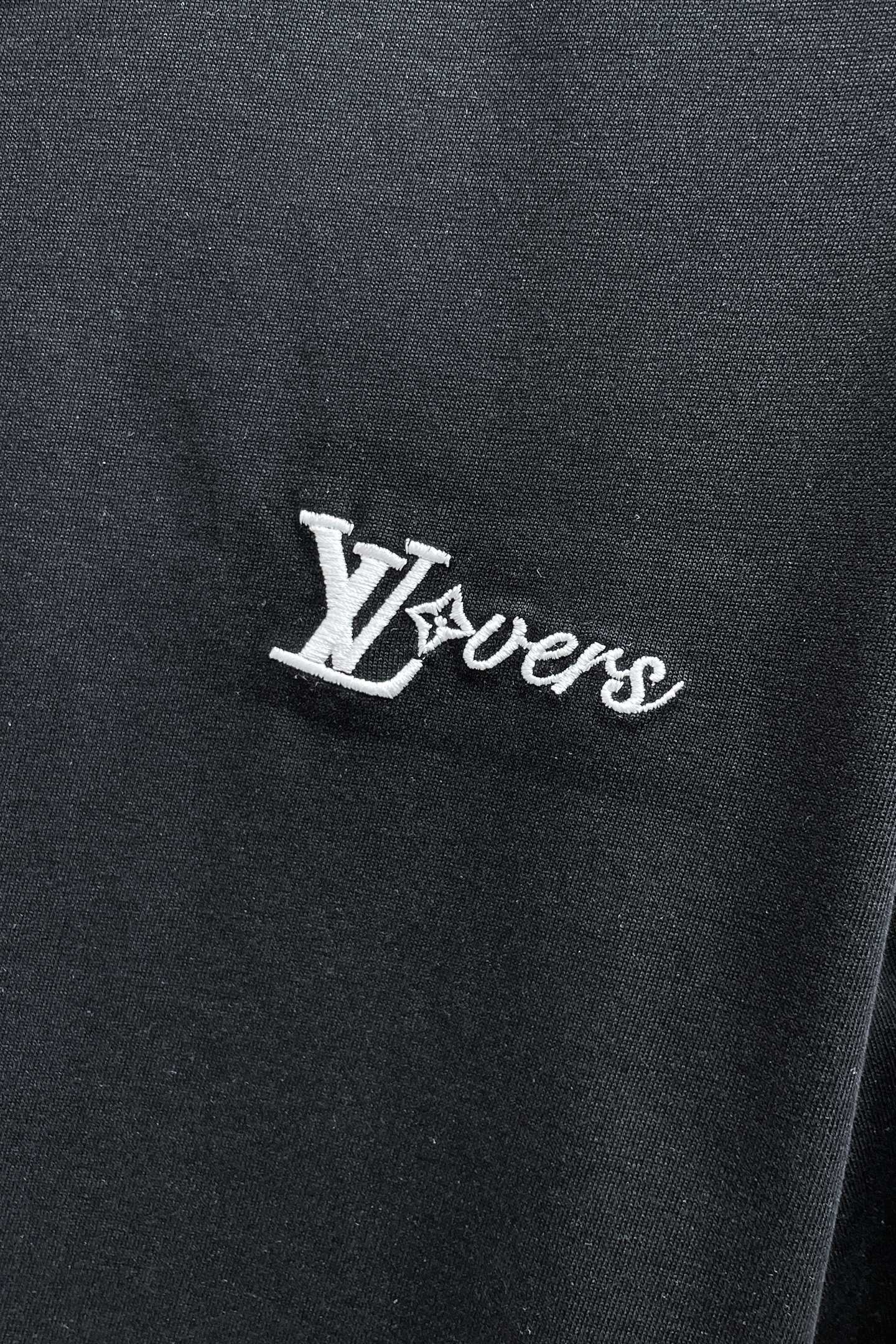 LV A貨 男款 字母刺繡短袖T恤 極簡百搭款| 10 LV A貨 男款 字母刺繡短袖T恤 極簡百搭款