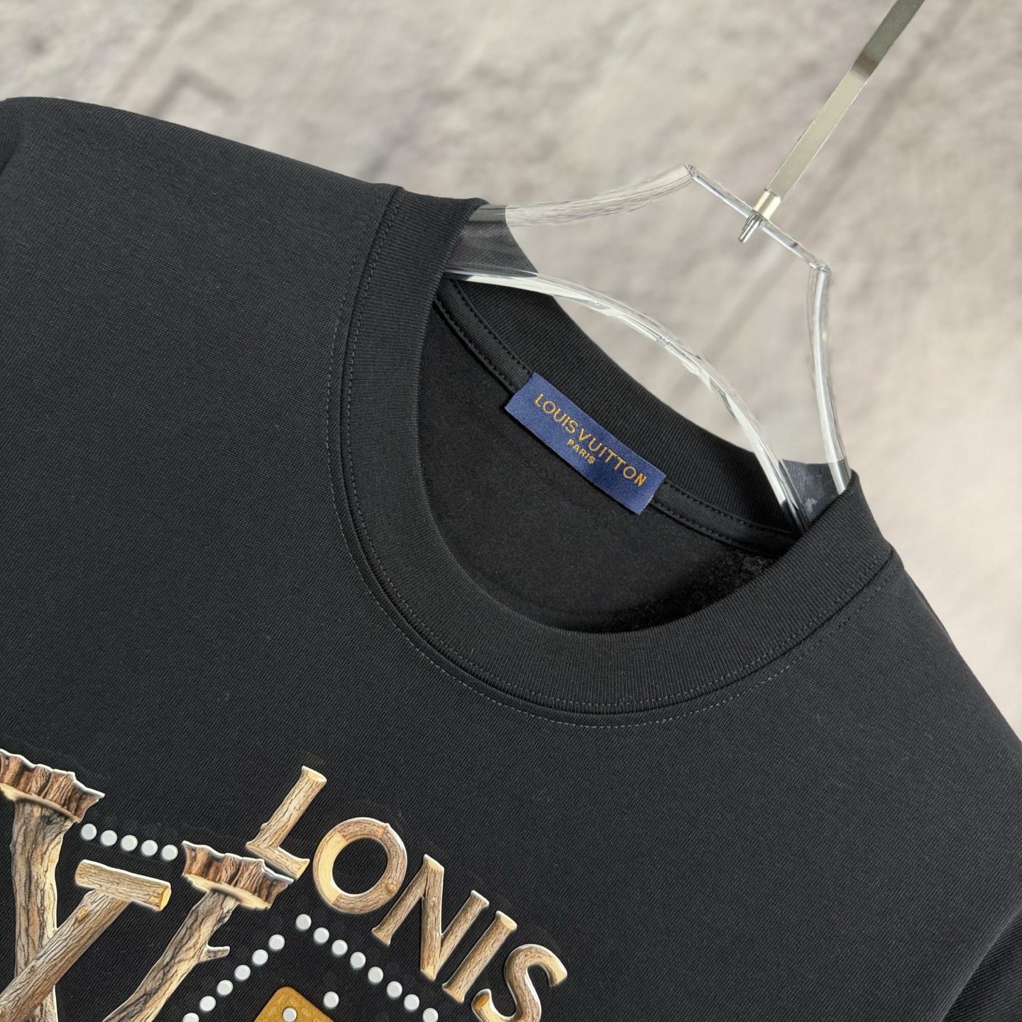 LV A貨 男款 字母印花短袖T恤 潮流個性設計款| 10 LV A貨 男款 字母印花短袖T恤 潮流個性設計款
