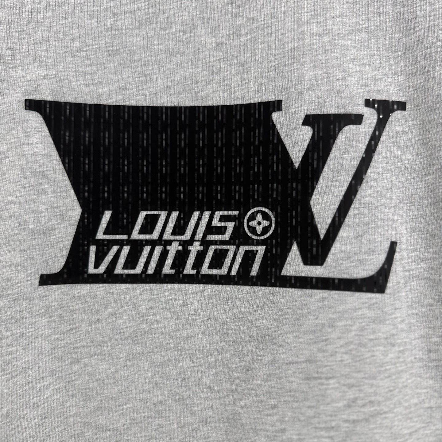 LV 一比一 男款 拼接字母Logo短袖T恤 潮流簡約百搭款| 9 LV 一比一 男款 拼接字母Logo短袖T恤 潮流簡約百搭款