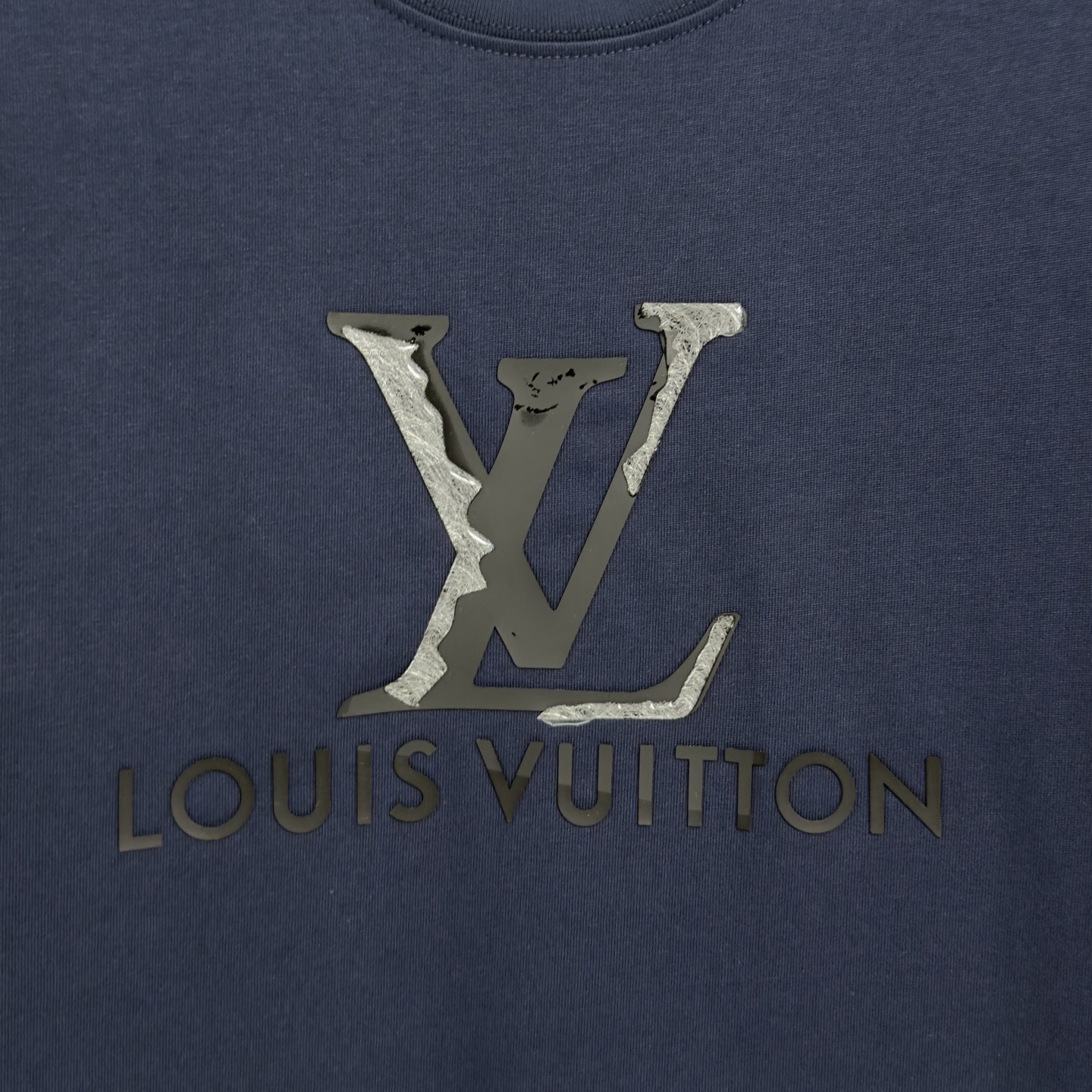 LV 一比一 男款 經典LOGO壓印短袖T恤 簡約百搭款