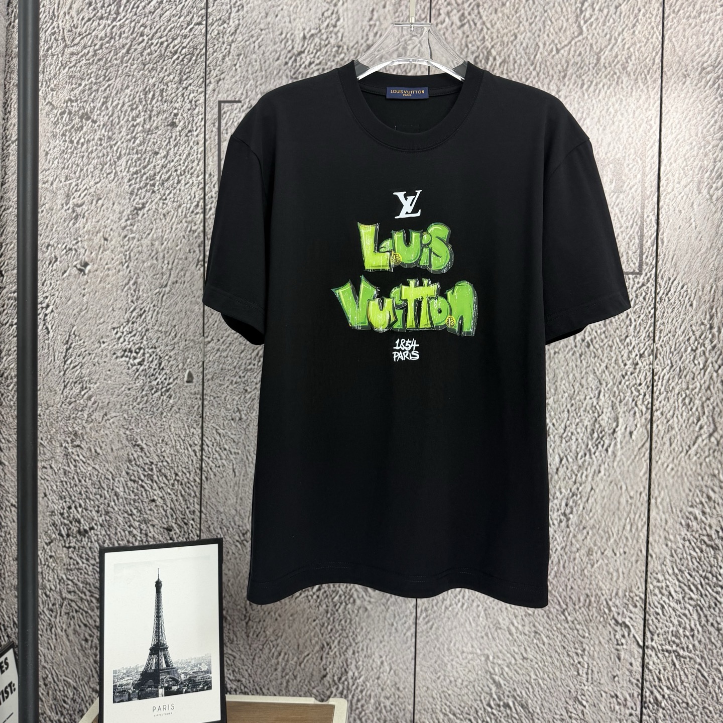 LV A貨 男款 塗鴉字母印花短袖T恤 潮流街頭款