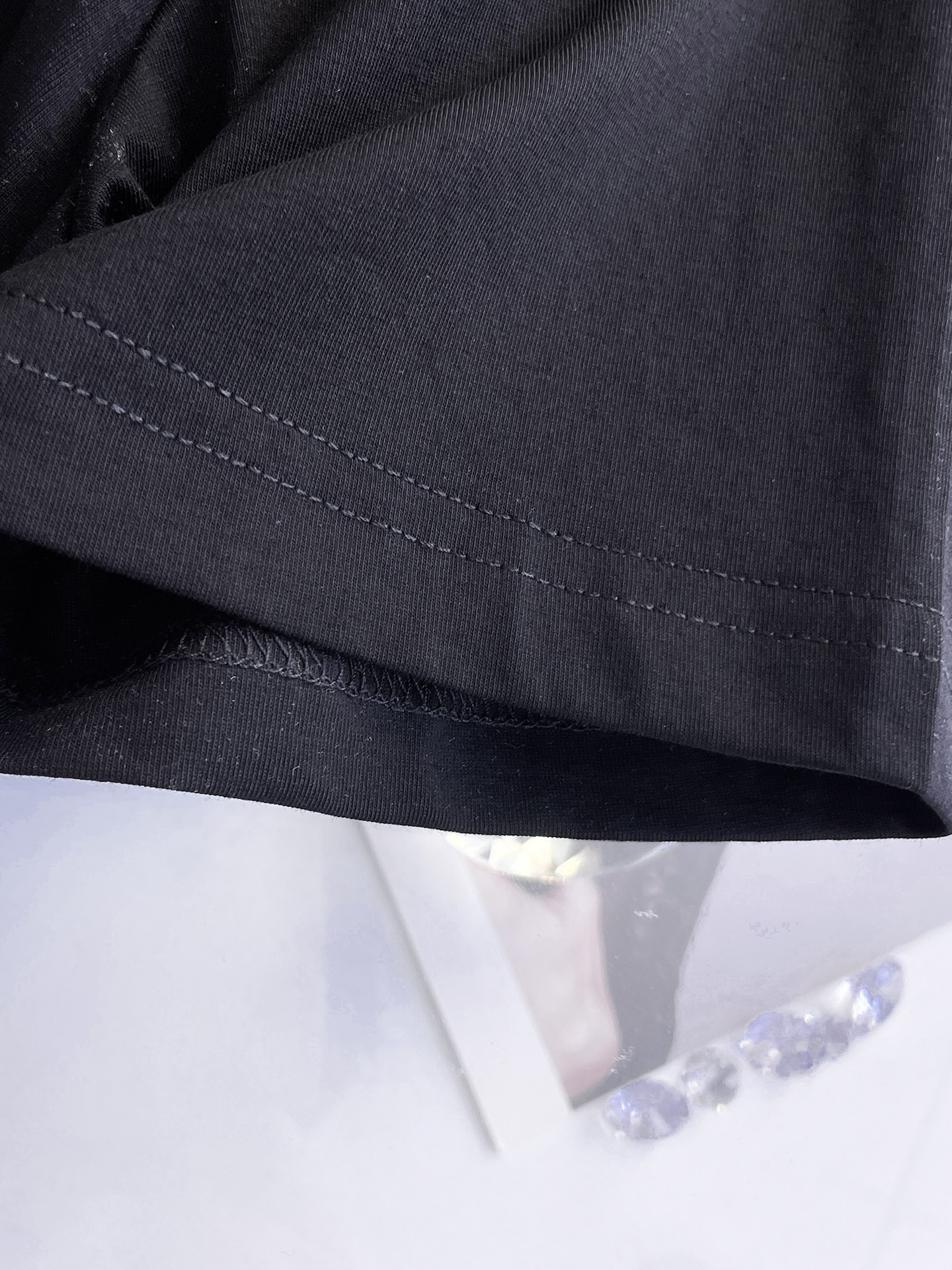 LV一比一男女同款短袖T恤簡約刺繡設計百搭舒適休閒款| 16 LV一比一男女同款短袖T恤簡約刺繡設計百搭舒適休閒款