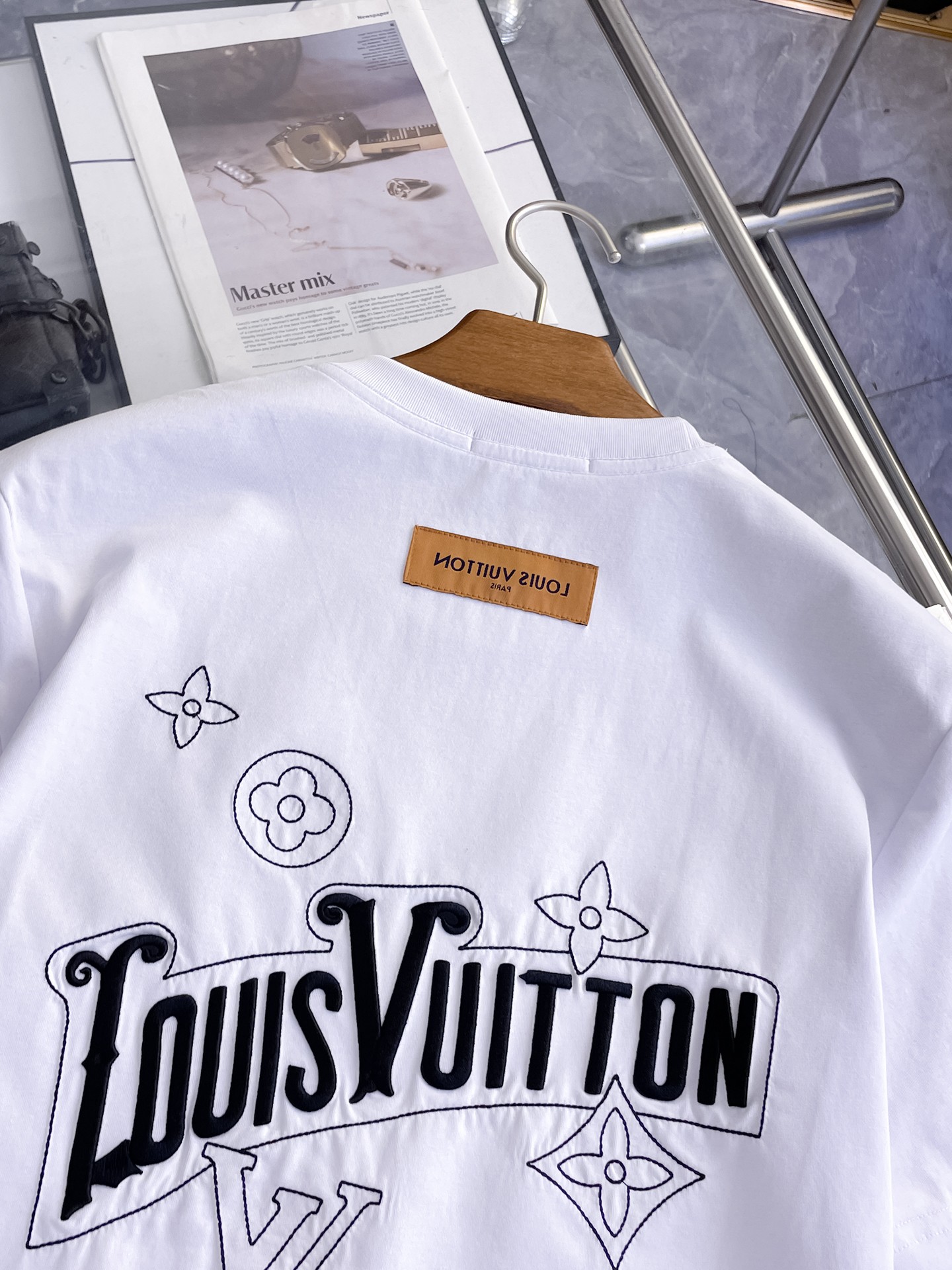 LV A貨男士短袖T恤簡約LOGO設計舒適百搭休閒上衣| 12 LV A貨男士短袖T恤簡約LOGO設計舒適百搭休閒上衣