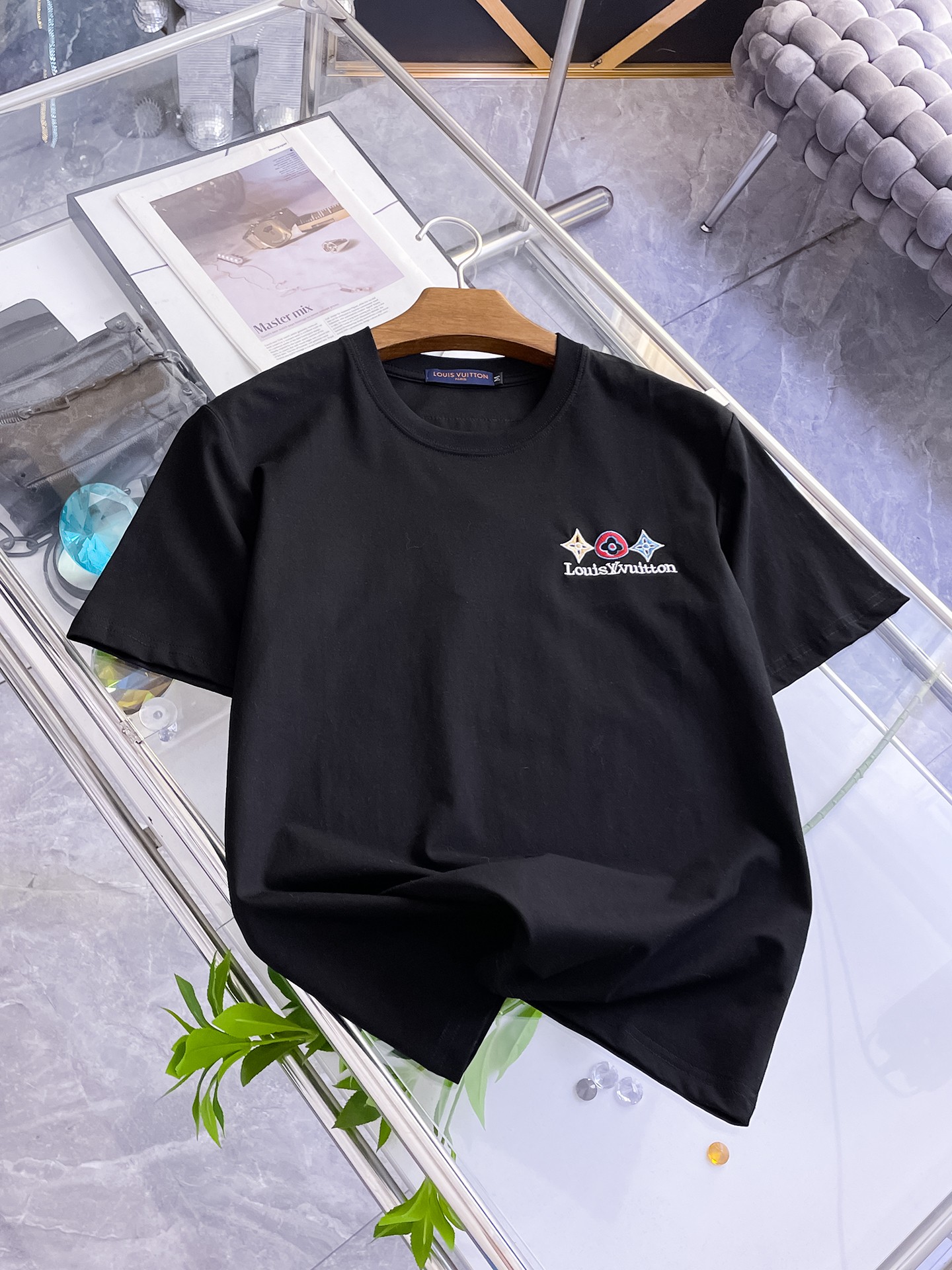 LV一比一男女短袖T恤彩色LOGO刺繡設計潮流百搭休閒上衣