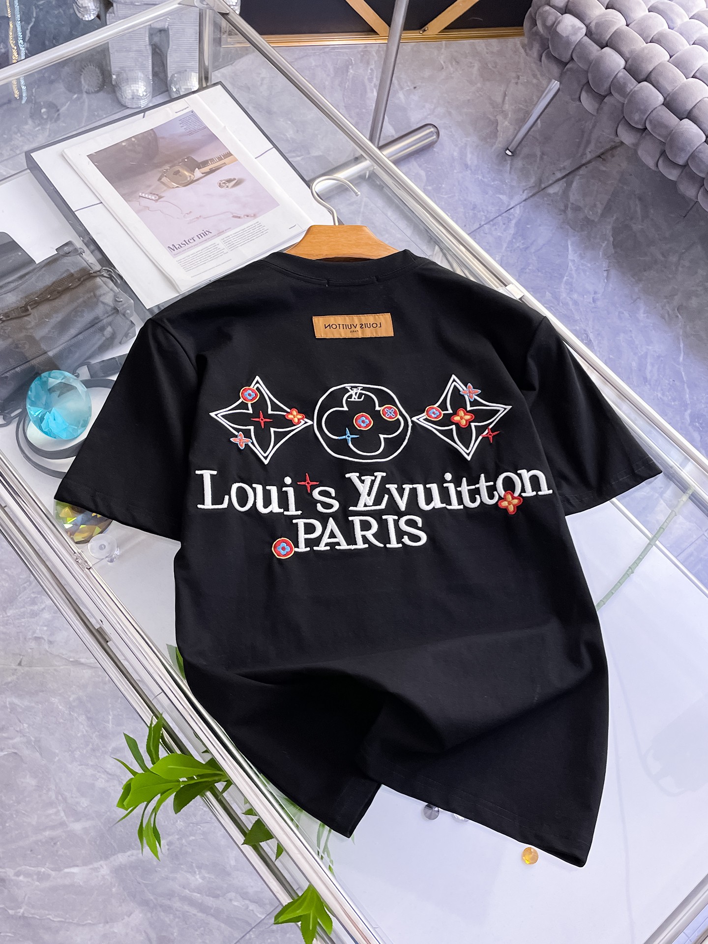 LV一比一男女短袖T恤彩色LOGO刺繡設計潮流百搭休閒上衣