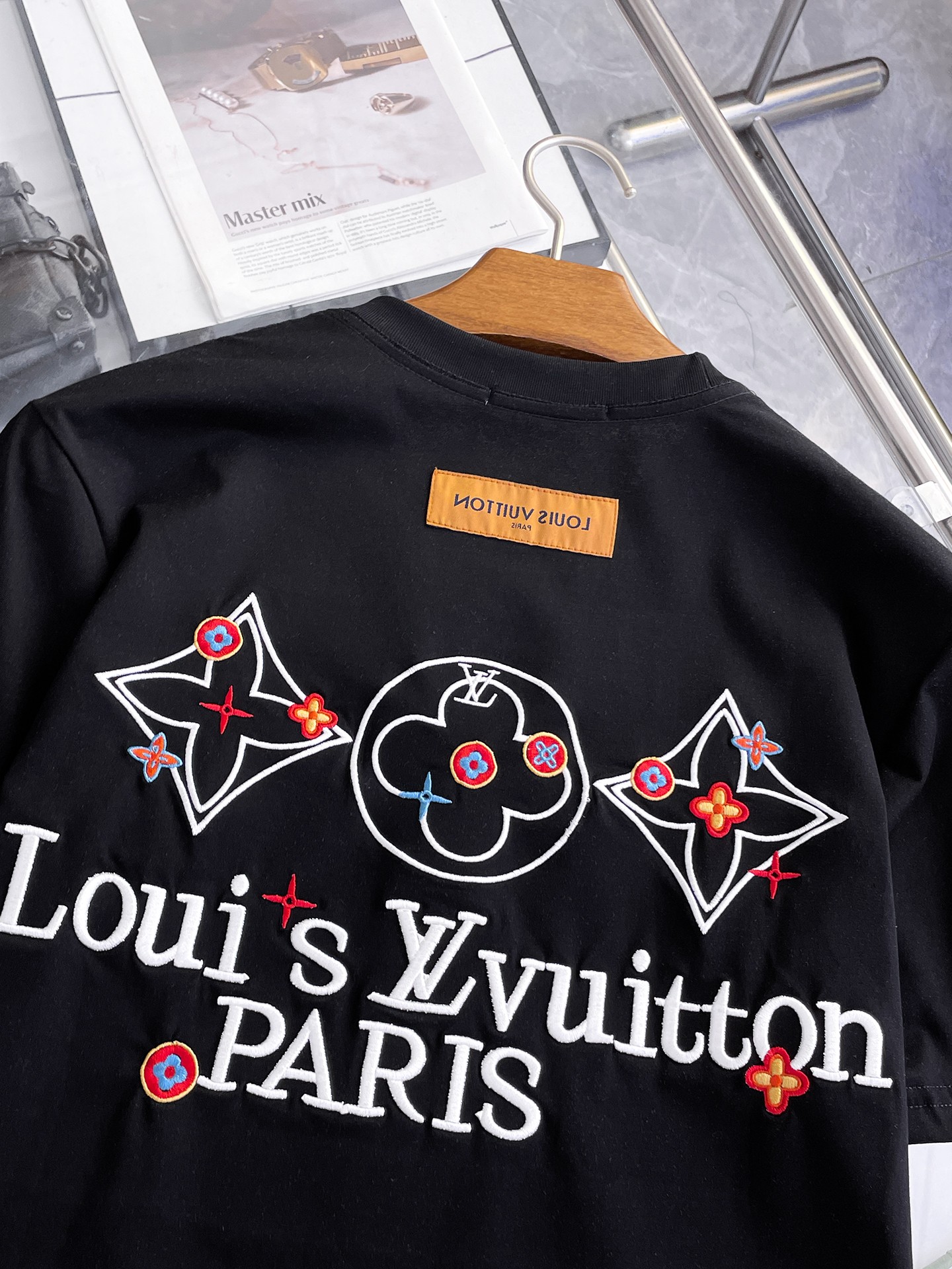 LV一比一男女短袖T恤彩色LOGO刺繡設計潮流百搭休閒上衣