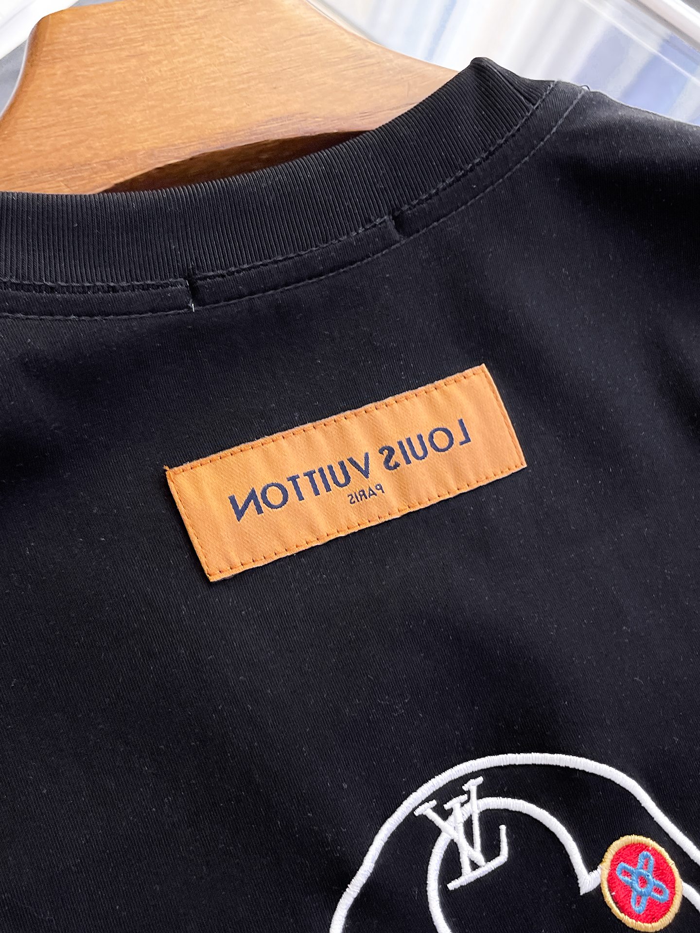 LV一比一男女短袖T恤彩色LOGO刺繡設計潮流百搭休閒上衣