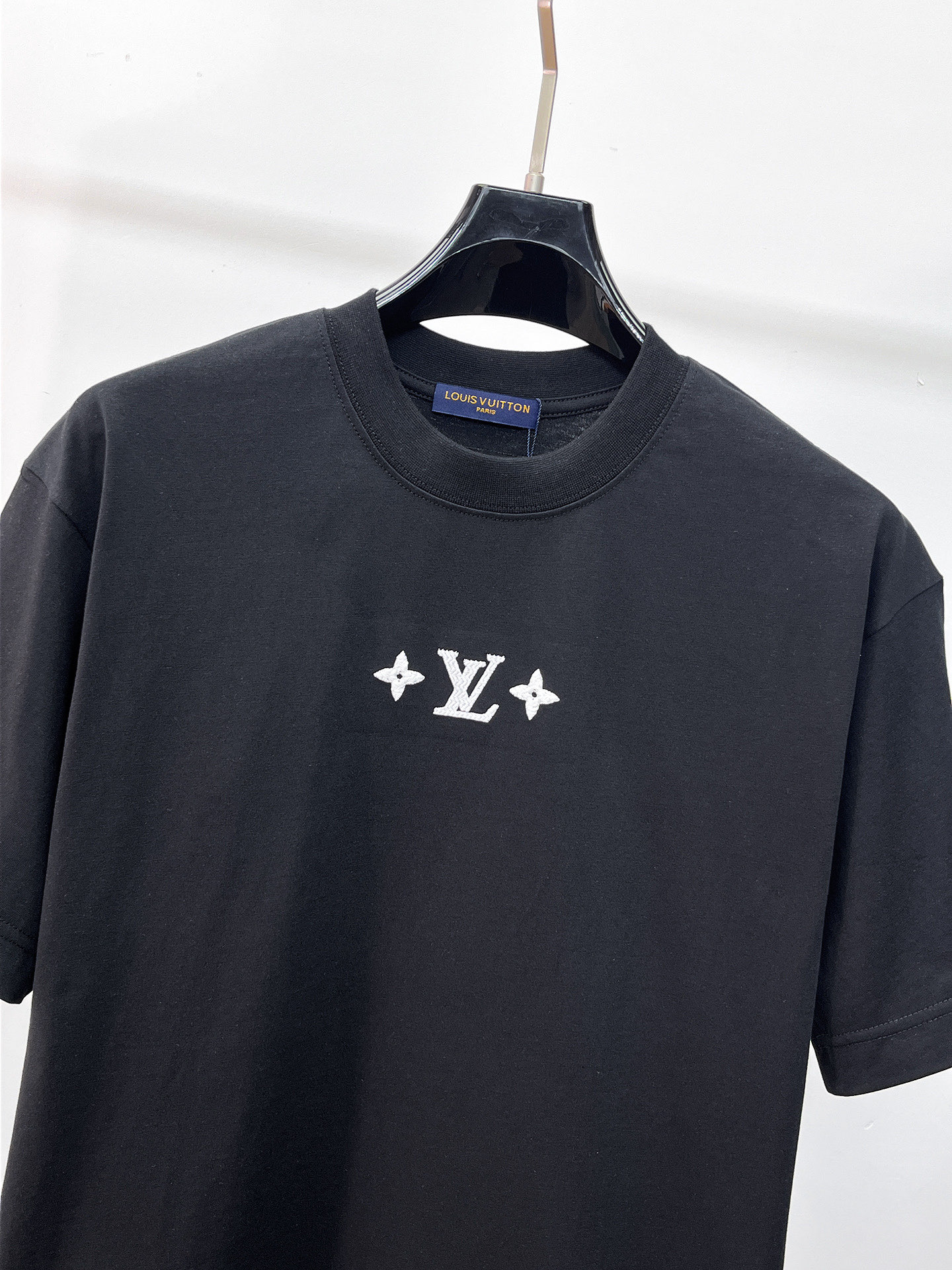 LV高仿男女短袖T恤經典刺繡LOGO設計百搭舒適休閒上衣