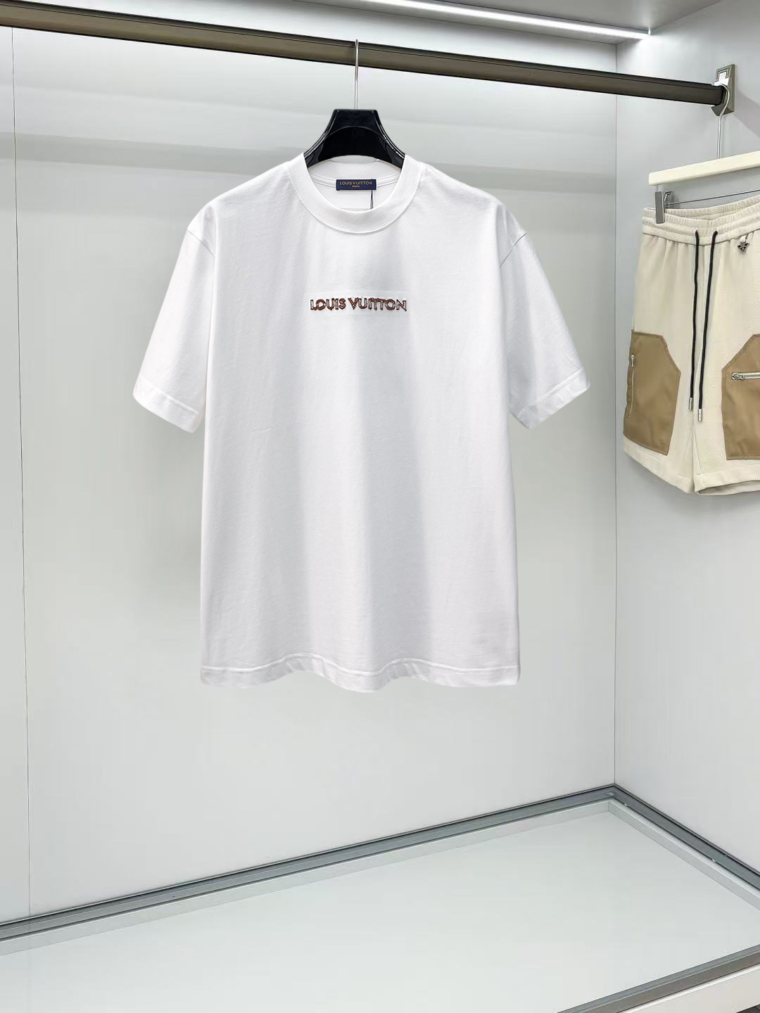 LV A貨男士短袖T恤簡約字母刺繡設計舒適百搭休閒上衣
