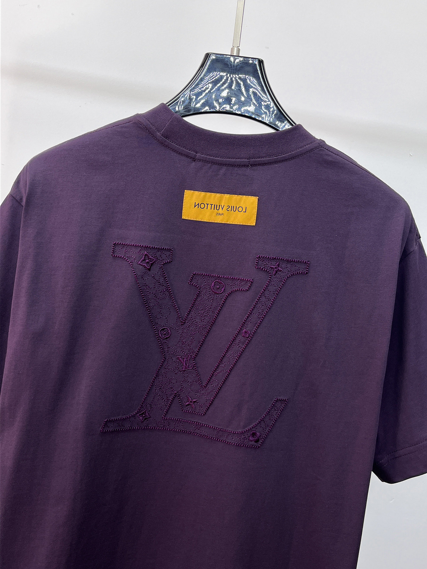 LV路易威登高仿短袖T恤 紫色刺繡LOGO簡約百搭男士上衣