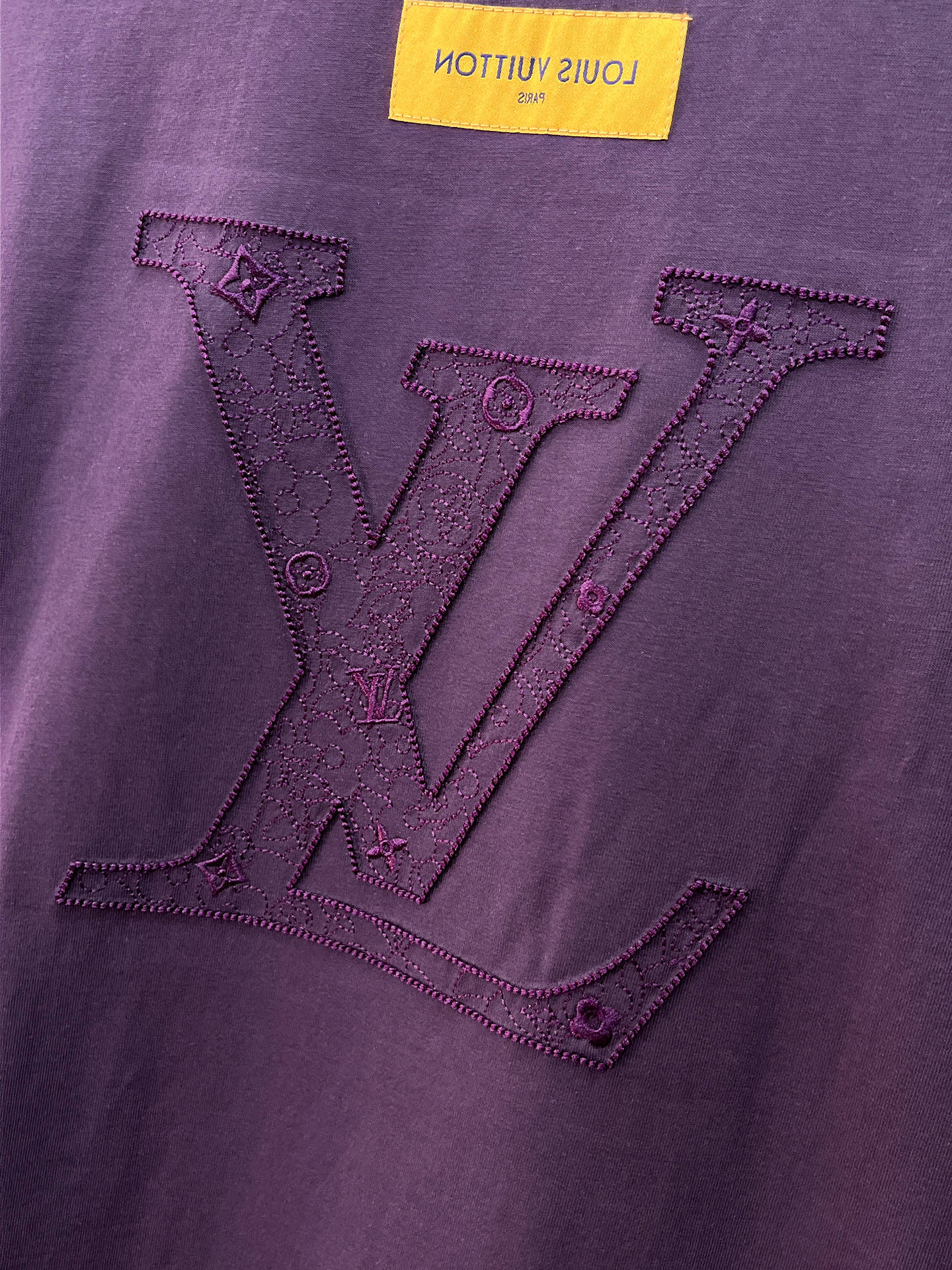 LV路易威登高仿短袖T恤 紫色刺繡LOGO簡約百搭男士上衣