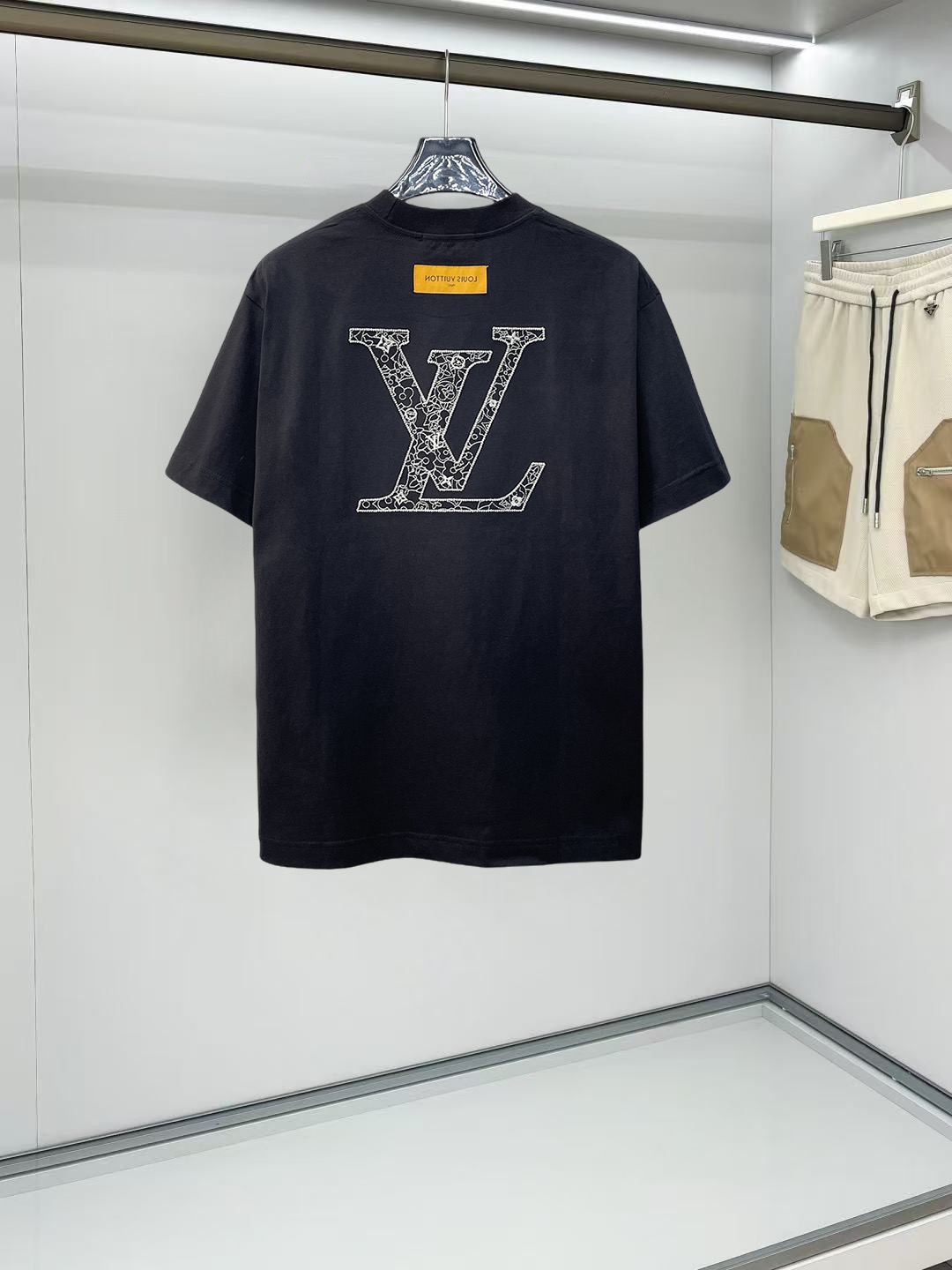 LV路易威登一比一短袖T恤 黑色滿鑽LOGO潮流百搭男士上衣