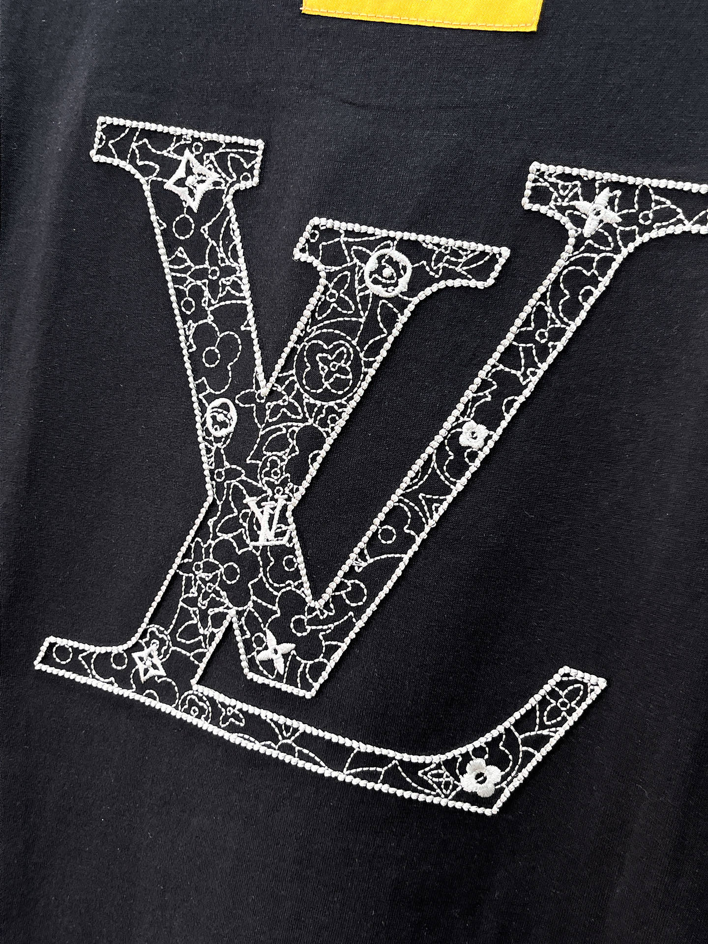 LV路易威登一比一短袖T恤 黑色滿鑽LOGO潮流百搭男士上衣