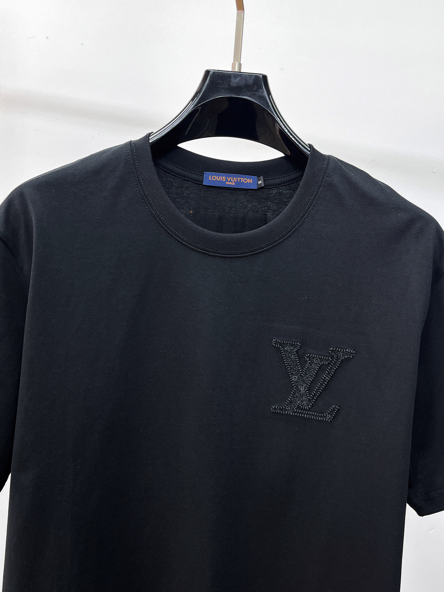 LV路易威登原單短袖T恤 黑色刺繡LOGO簡約百搭男士上衣