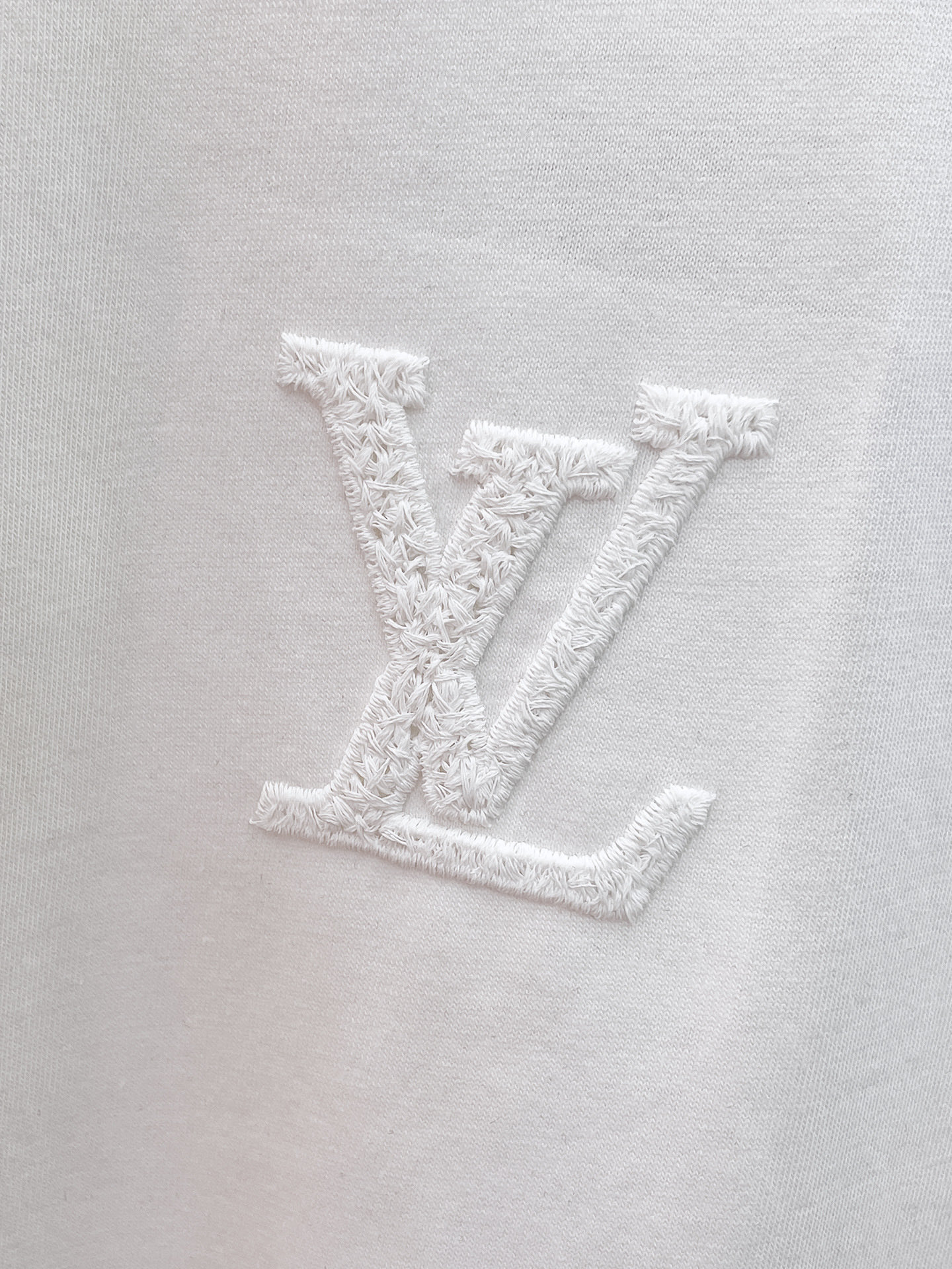 LV路易威登精品仿製短袖T恤 白色立體LOGO簡約百搭男士上衣