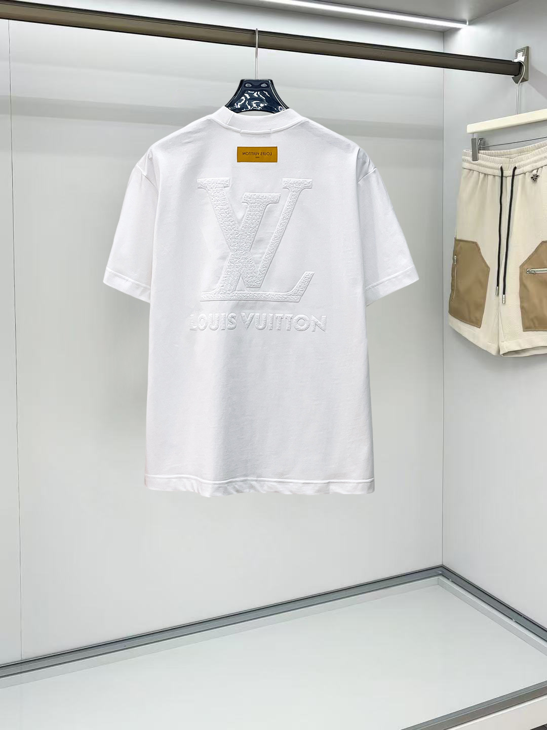 LV路易威登精品仿製短袖T恤 白色立體LOGO簡約百搭男士上衣