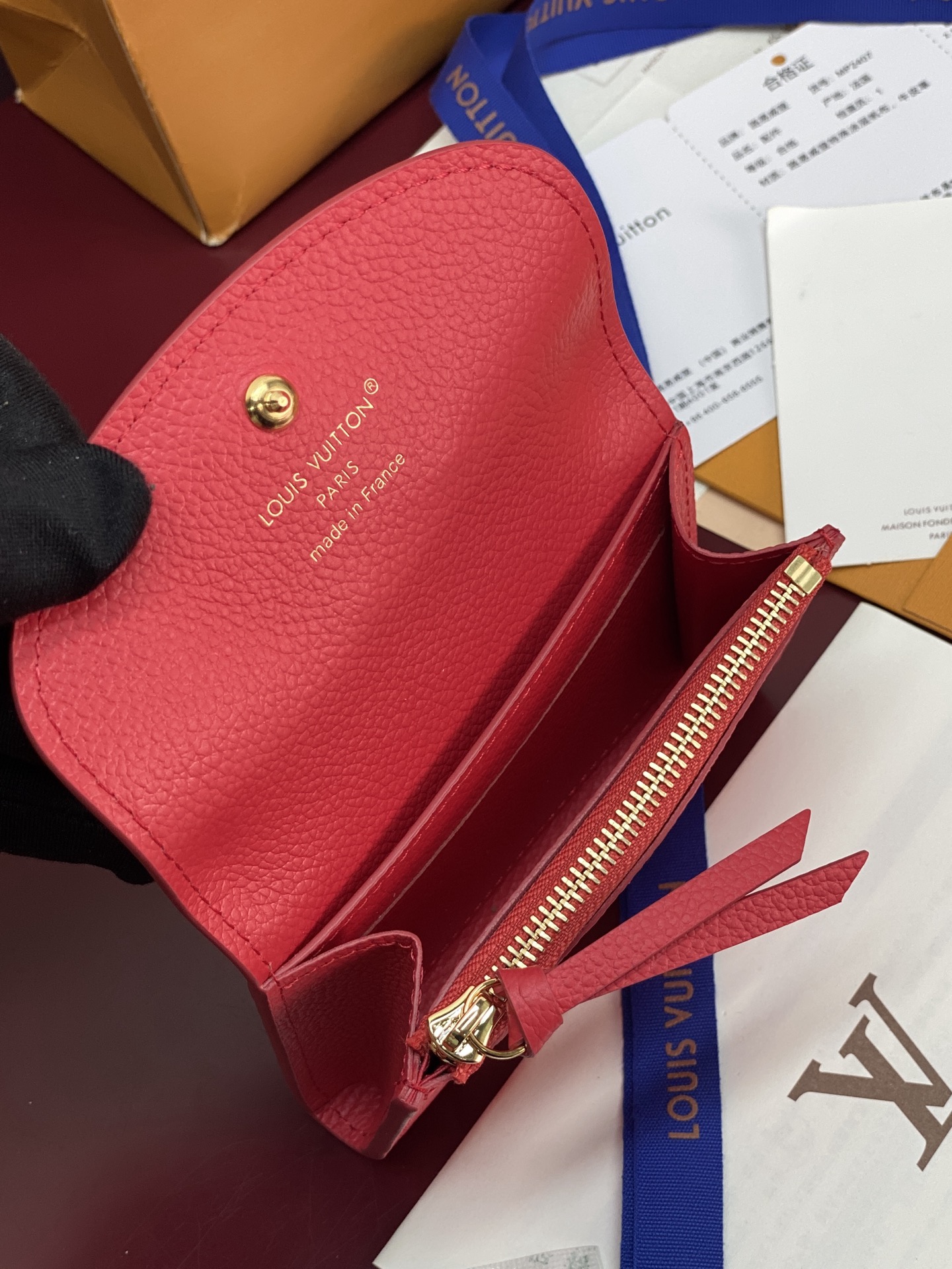LV A貨短夾 紅色壓紋拉鏈零錢包 女士款
