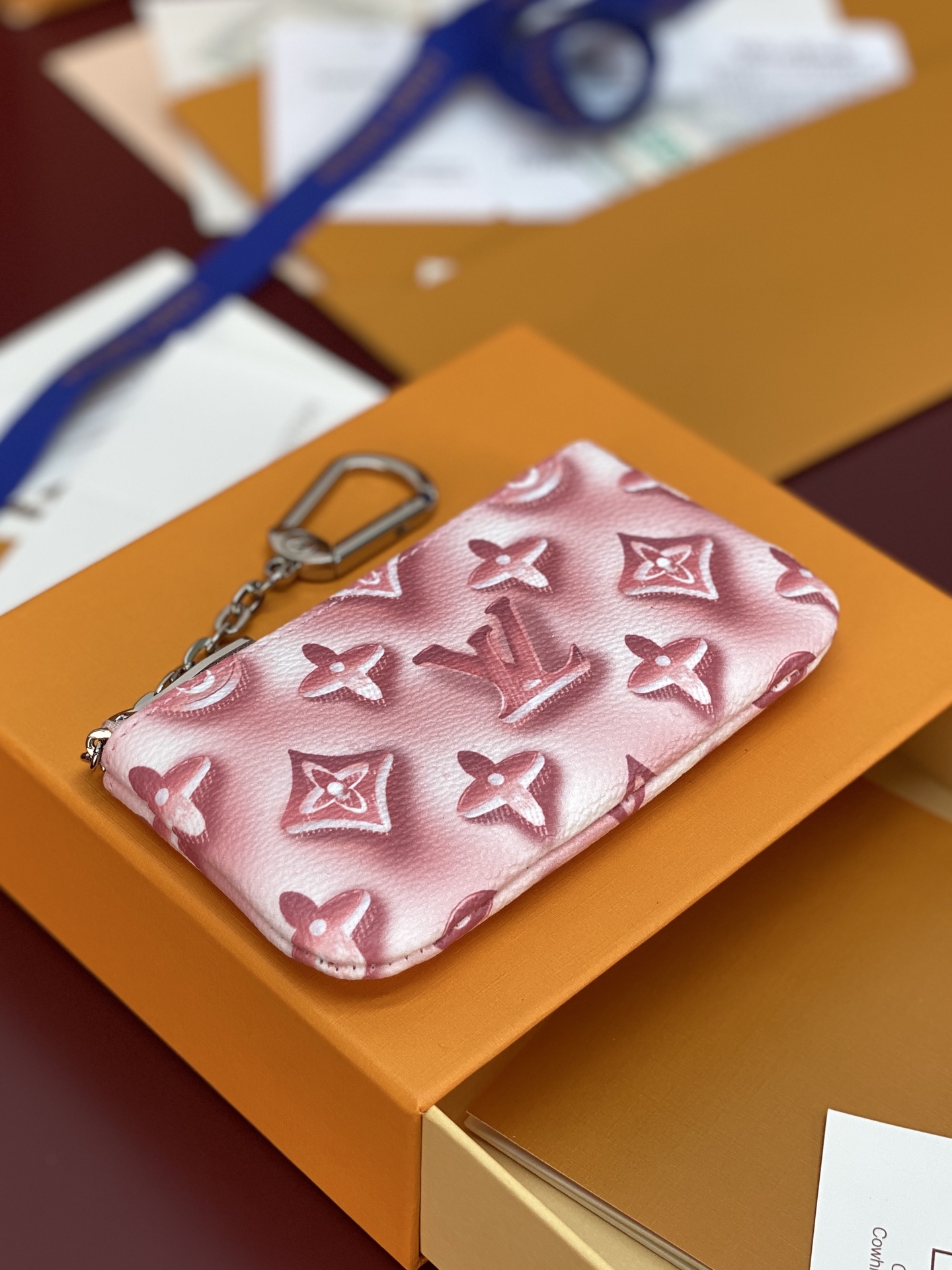 LV一比一粉色漸變Monogram鑰匙零錢包 女士收納包| 15 LV一比一粉色漸變Monogram鑰匙零錢包 女士收納包