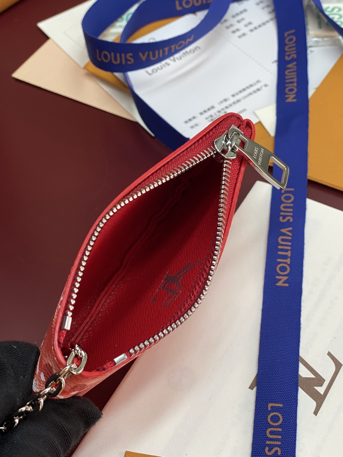 LV高仿紅色漸變Monogram鑰匙零錢包 潮流掛鏈收納包| 12 LV高仿紅色漸變Monogram鑰匙零錢包 潮流掛鏈收納包