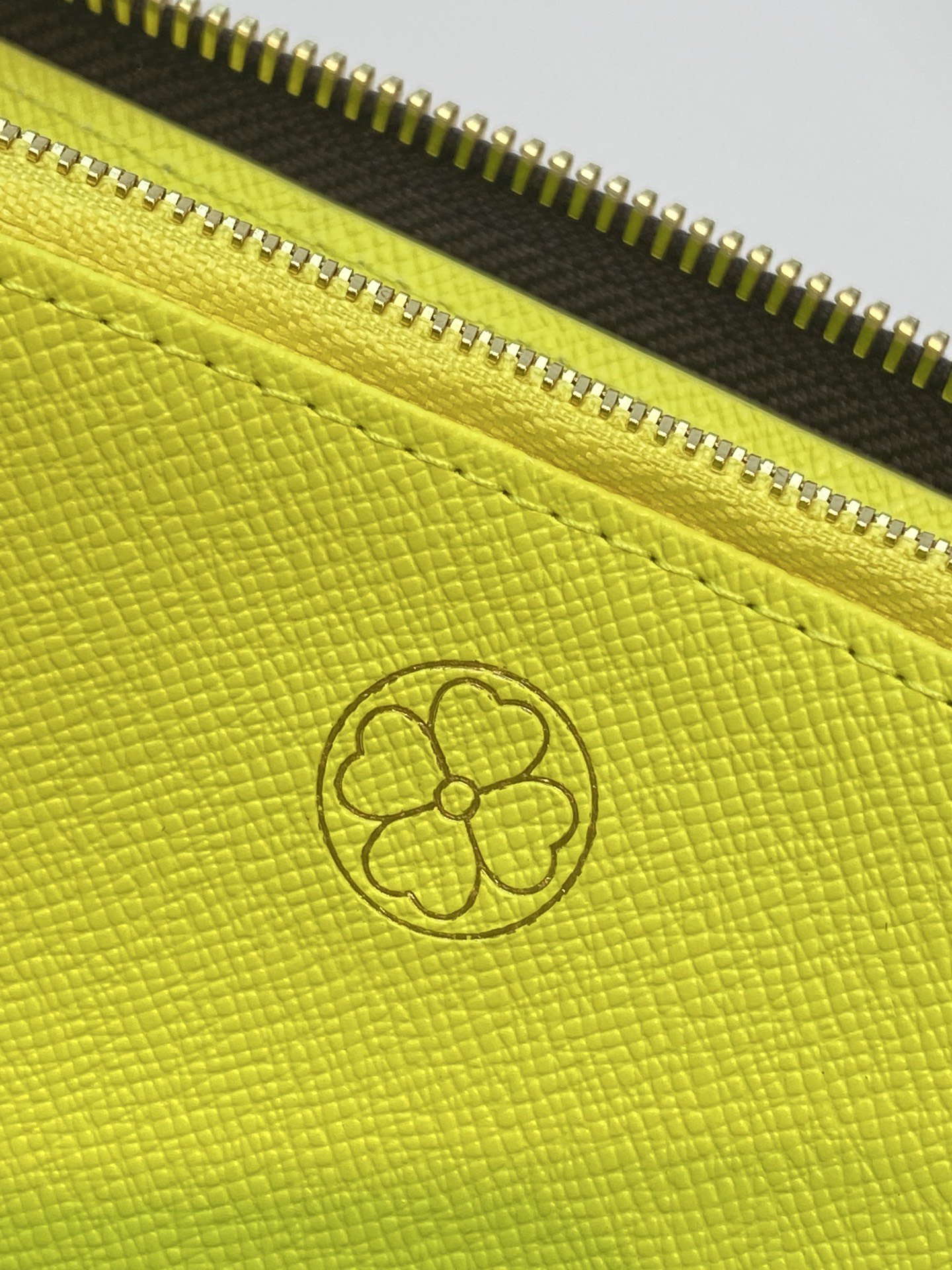 LV高仿Monogram全拉鍊長夾 經典老花大容量錢包| 9 LV高仿Monogram全拉鍊長夾 經典老花大容量錢包