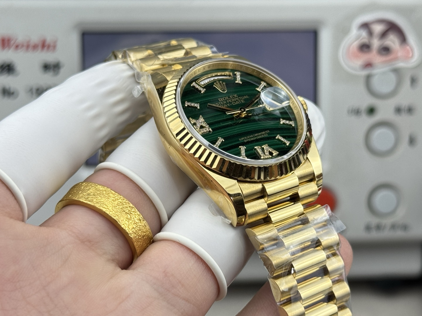 勞力士 A貨 Day-Date 孔雀石綠面盤男款機械腕錶 坑紋圈經典款| 10 勞力士 A貨 Day-Date 孔雀石綠面盤男款機械腕錶 坑紋圈經典款