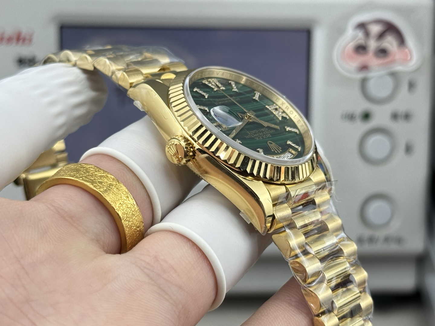 勞力士 A貨 Day-Date 孔雀石綠面盤男款機械腕錶 坑紋圈經典款| 9 勞力士 A貨 Day-Date 孔雀石綠面盤男款機械腕錶 坑紋圈經典款