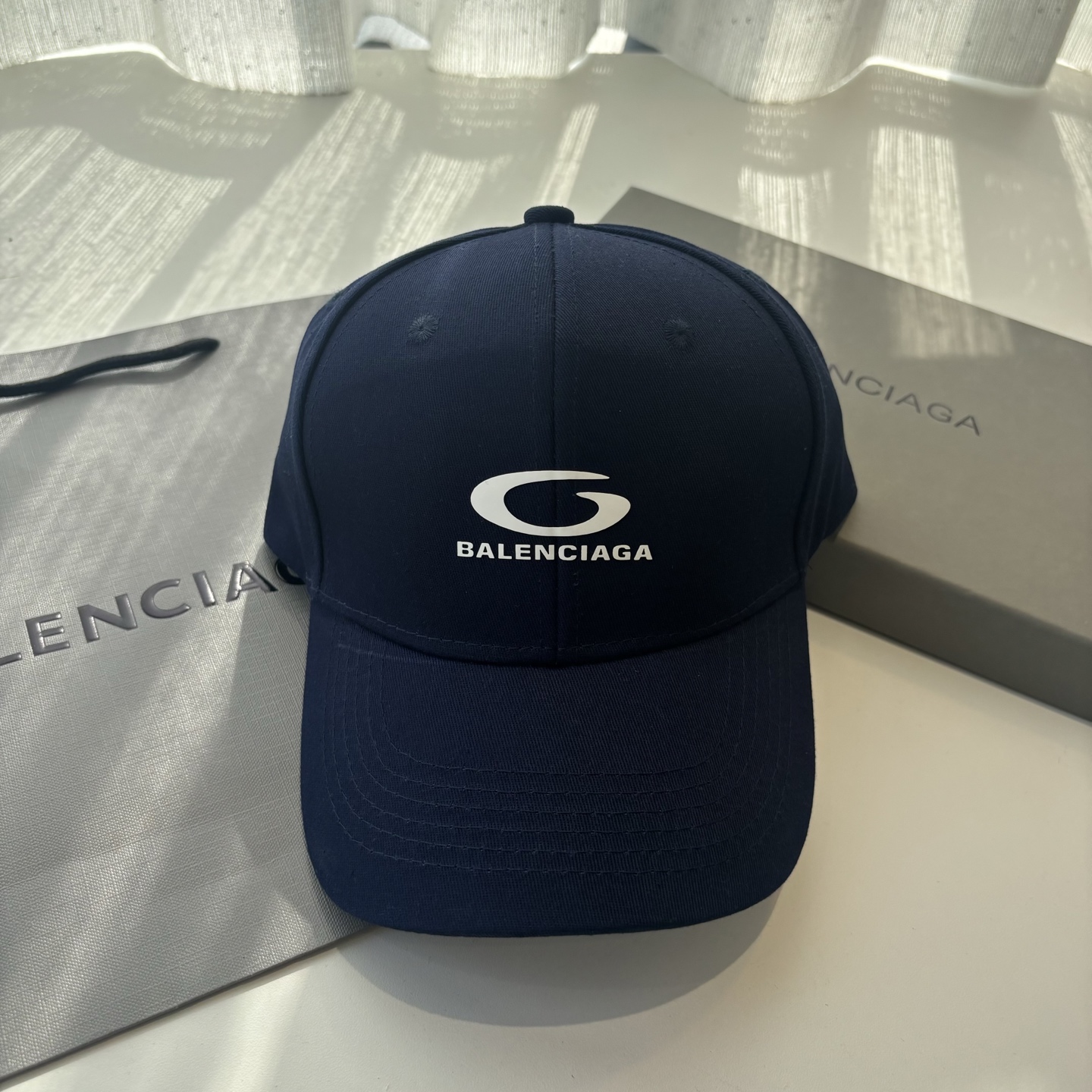 Balenciaga一比一男女款棒球帽極簡Logo設計百搭時尚帽款